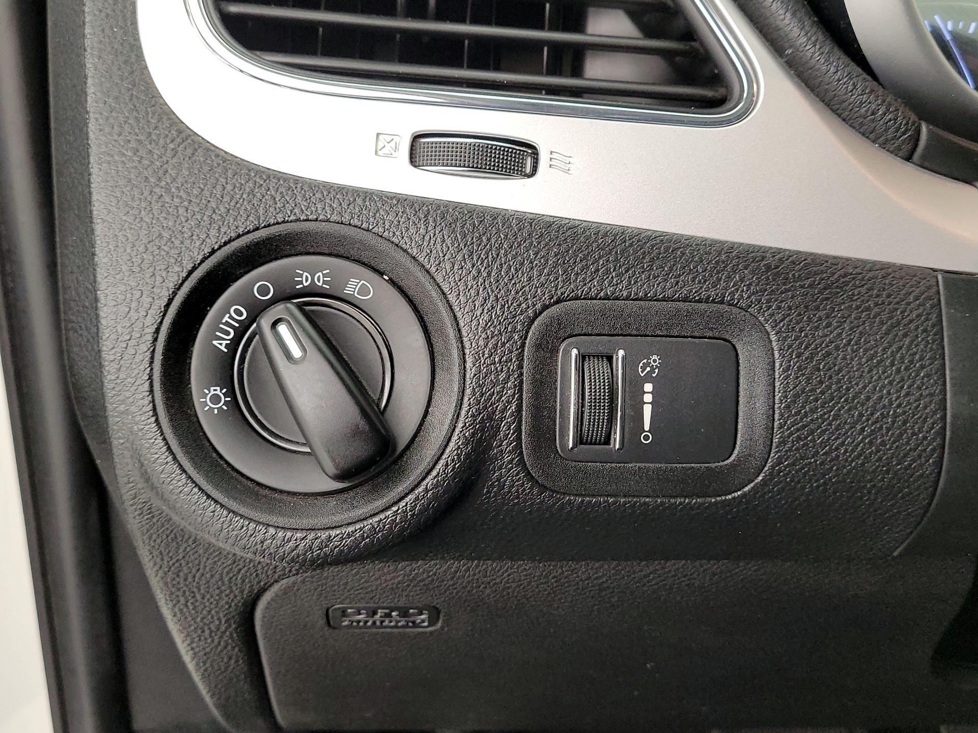 Thumbnail: 2018 Dodge Journey - 13