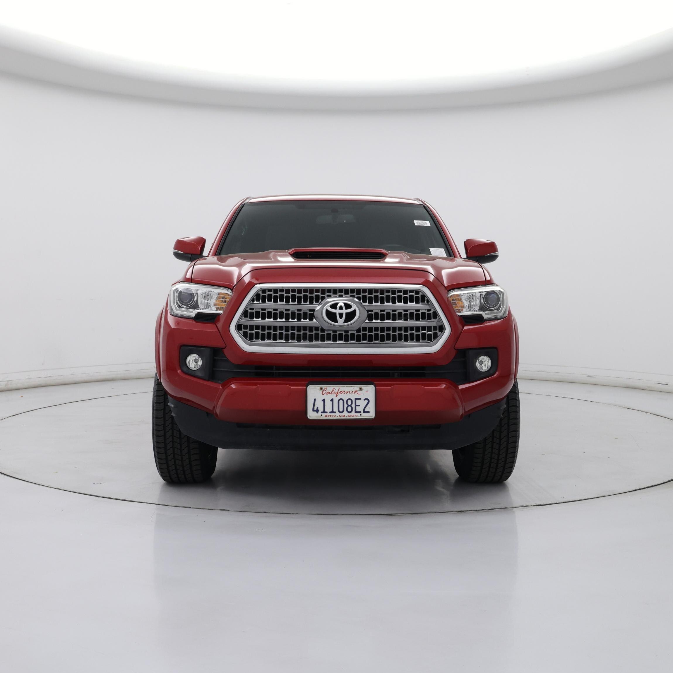 Thumbnail: 2017 Toyota Tacoma - 5