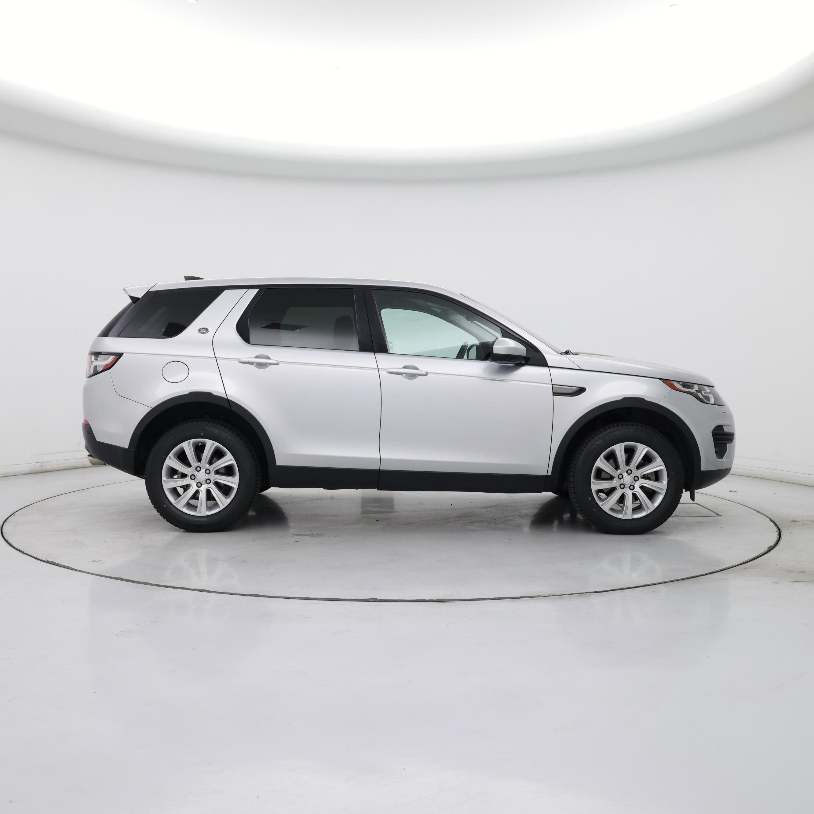 Thumbnail: 2019 Land Rover Discovery Sport - 7