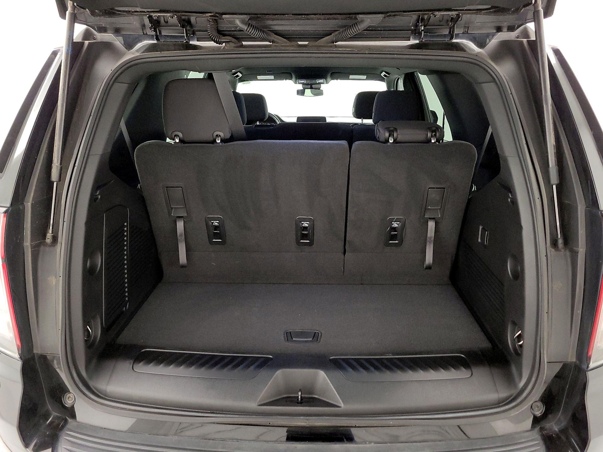 Thumbnail: 2023 Chevrolet Tahoe - 20