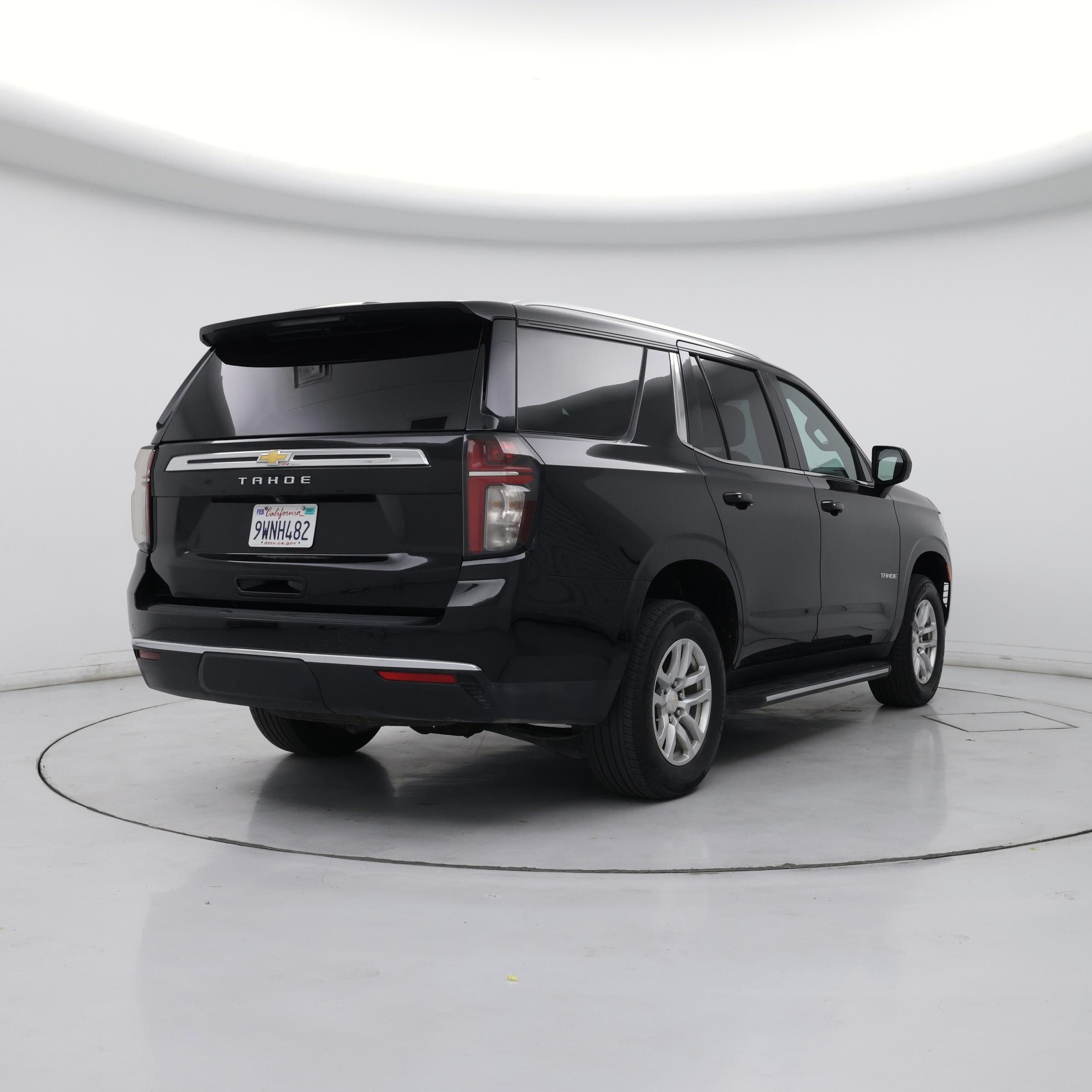 Thumbnail: 2023 Chevrolet Tahoe - 8