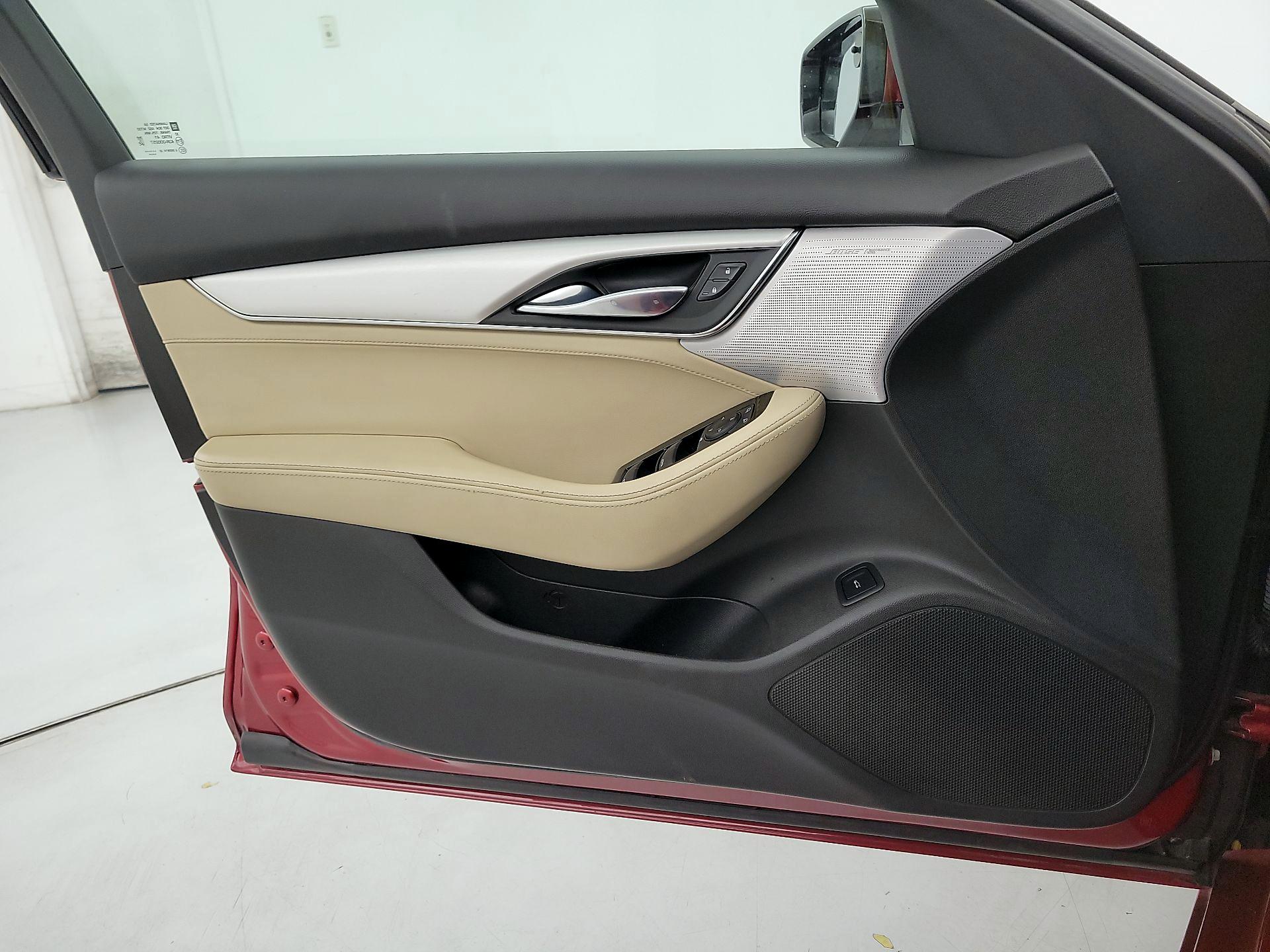 Thumbnail: 2023 Cadillac CT5 - 12