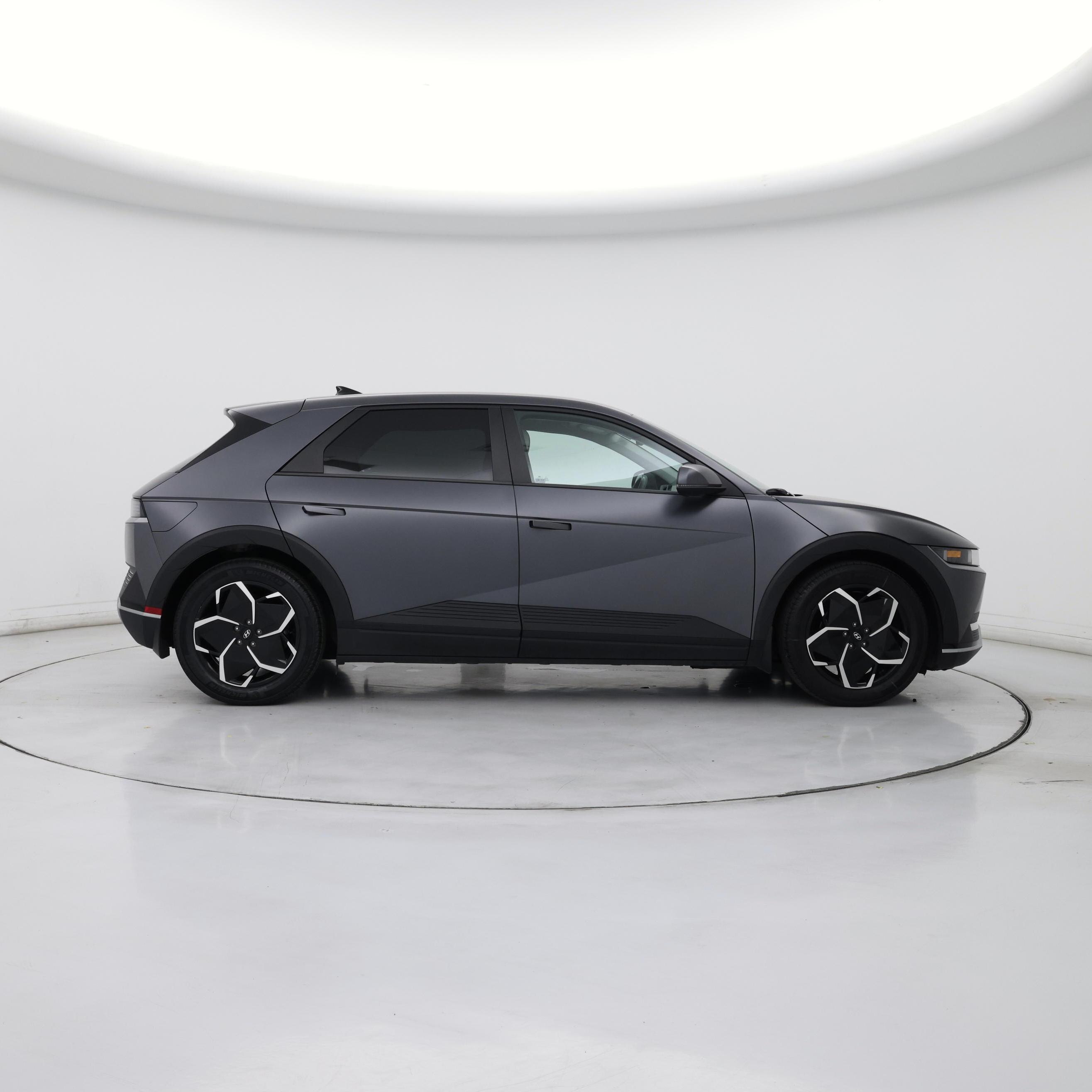 Thumbnail: 2023 Hyundai Ioniq 5 - 7