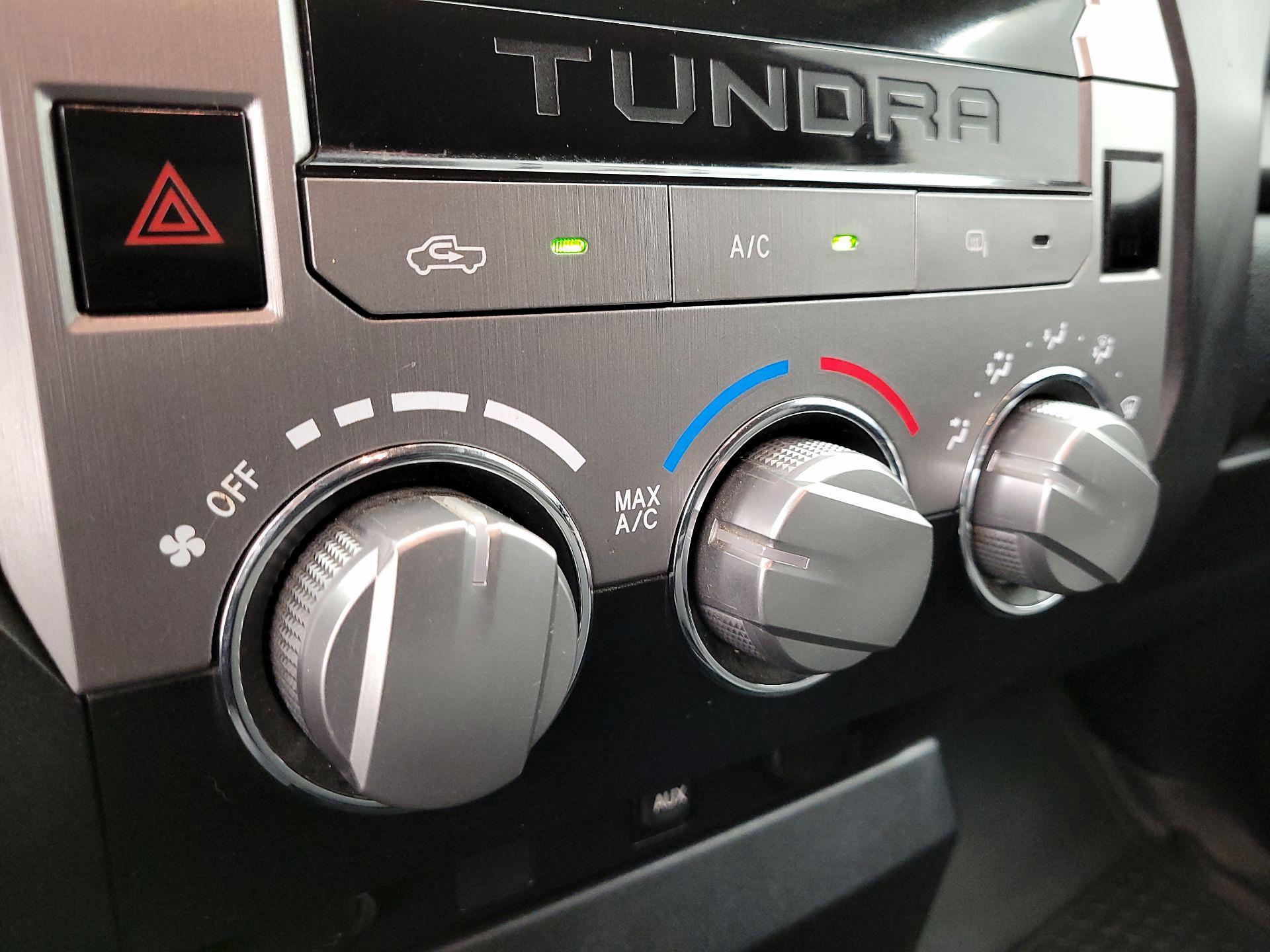 Thumbnail: 2014 Toyota Tundra - 16