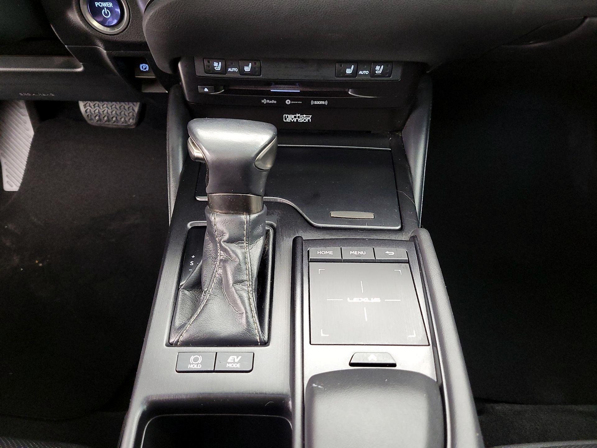 Thumbnail: 2019 Lexus ES - 17