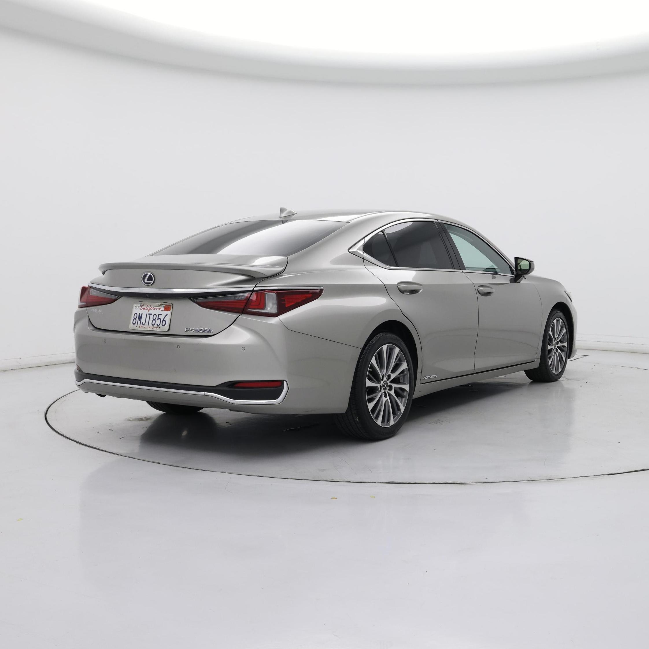 Thumbnail: 2019 Lexus ES - 8