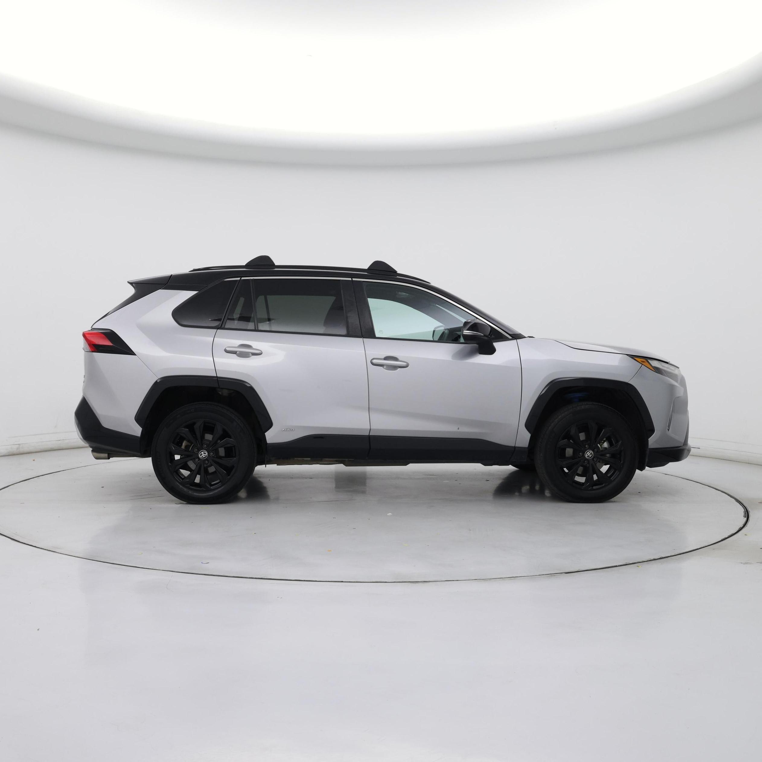 Thumbnail: 2022 Toyota RAV4 - 7