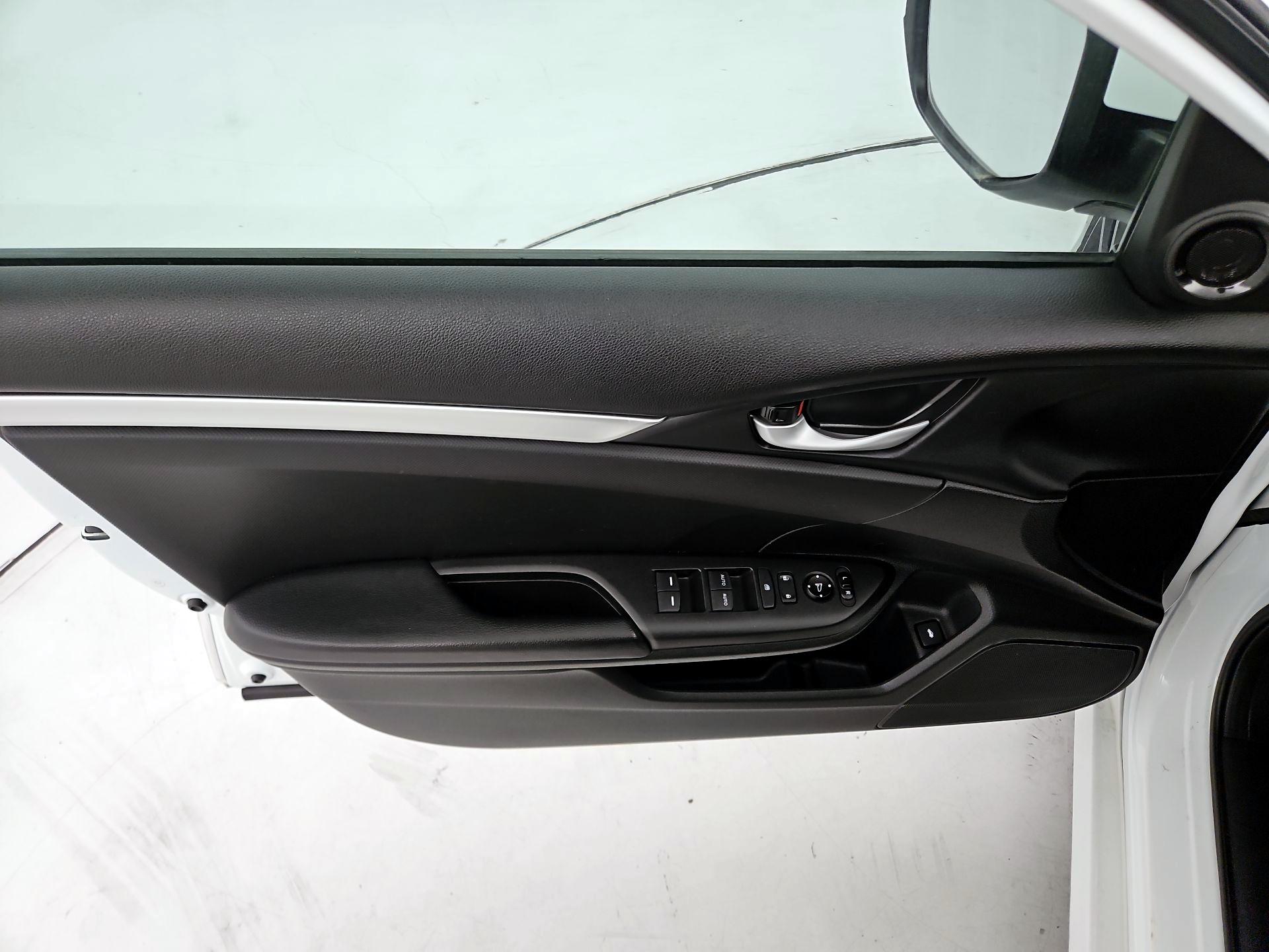 Thumbnail: 2020 Honda Civic - 12