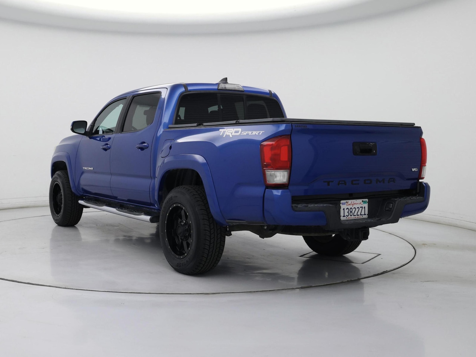 2016 Toyota Tacoma TRD Sport - Photo 3