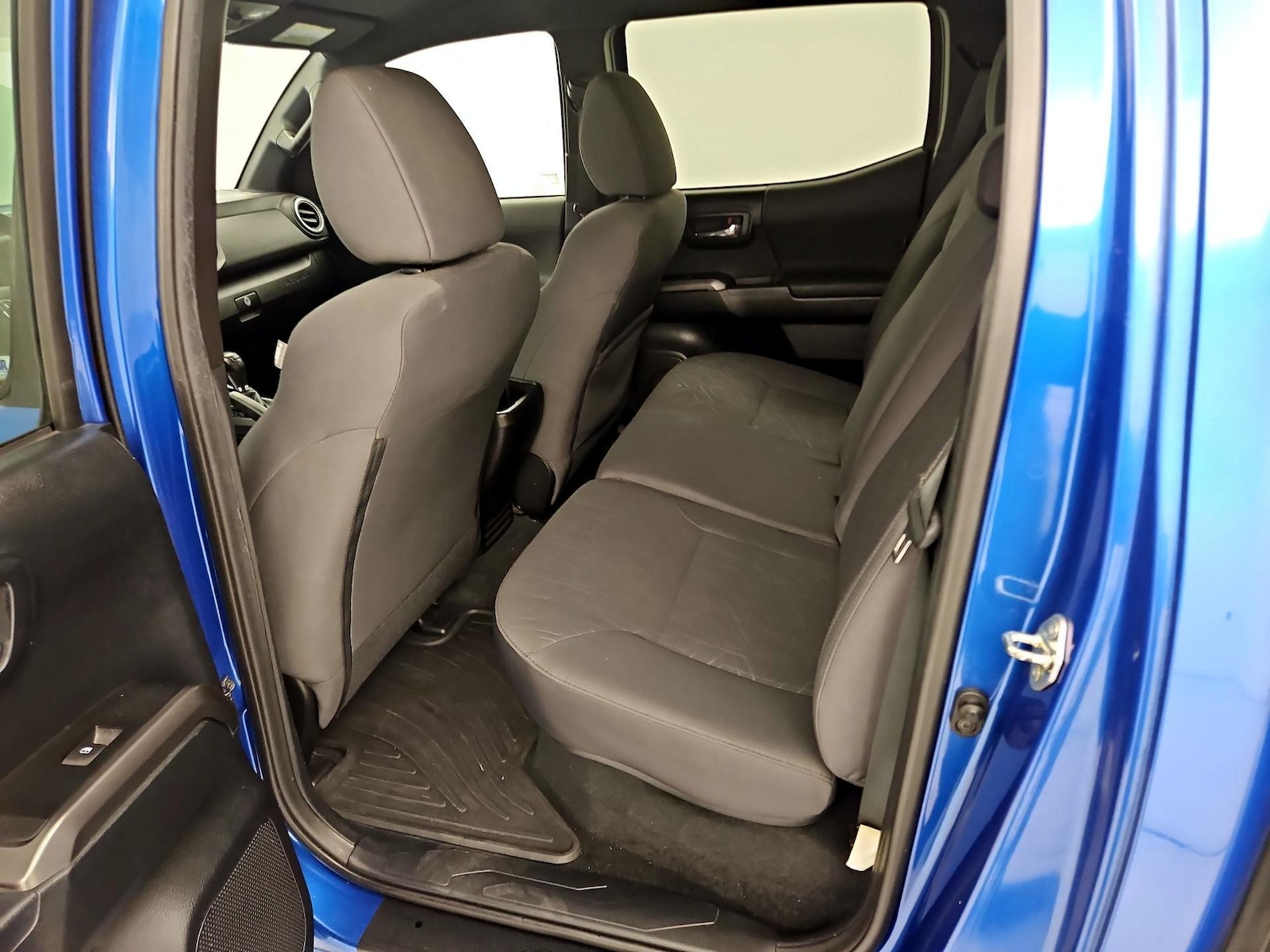 2016 Toyota Tacoma TRD Sport - Photo 20