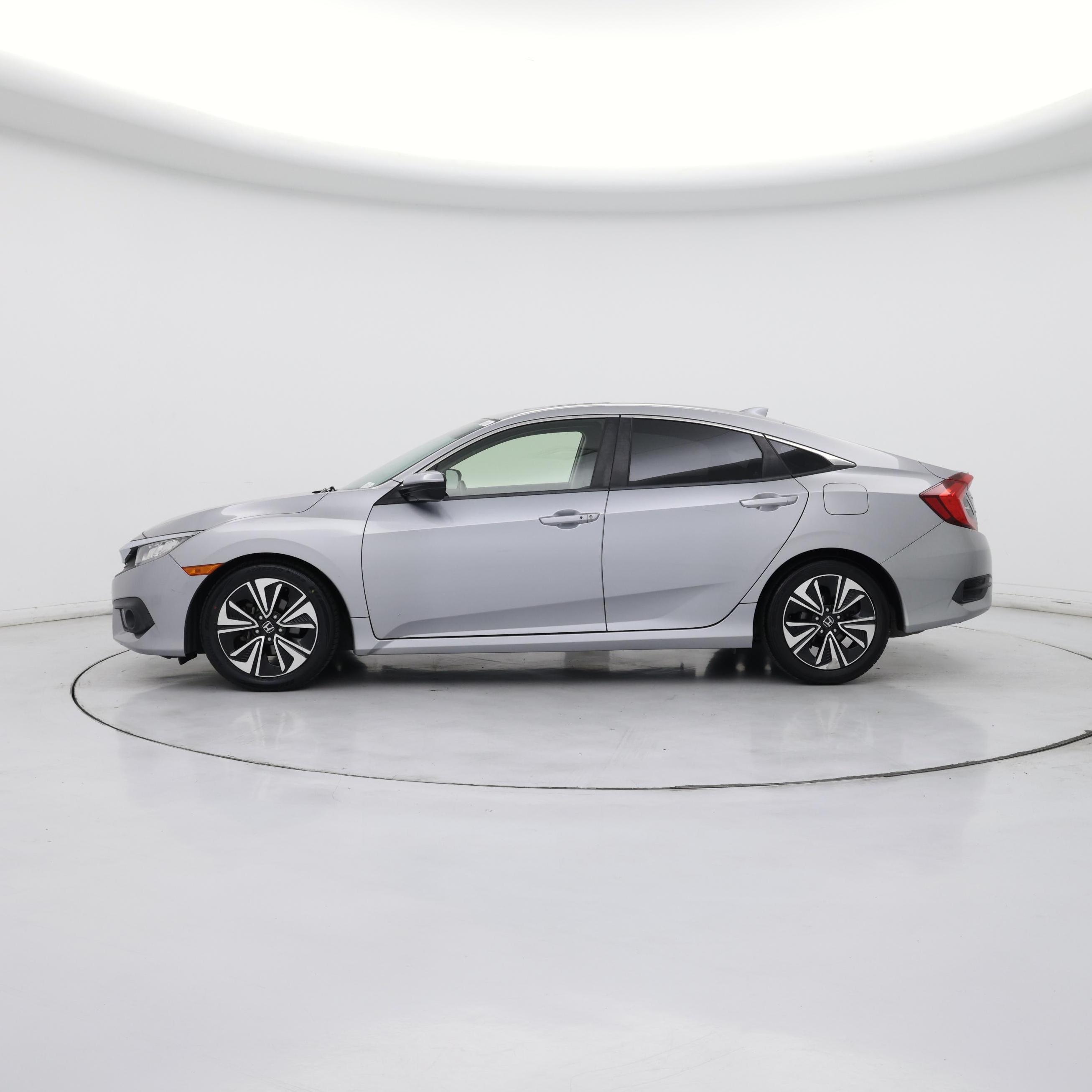 Thumbnail: 2018 Honda Civic - 3