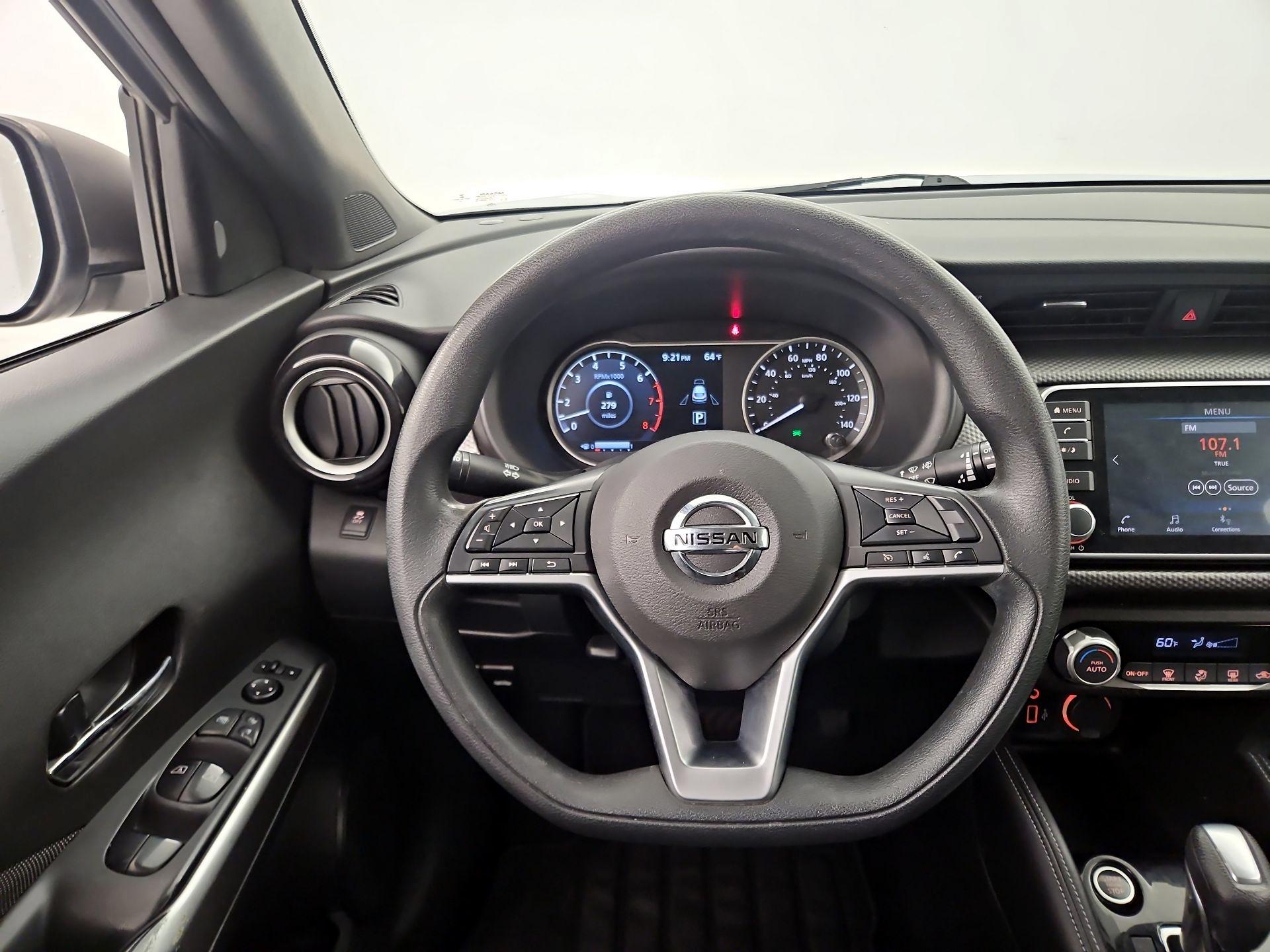 Thumbnail: 2019 Nissan Kicks - 10