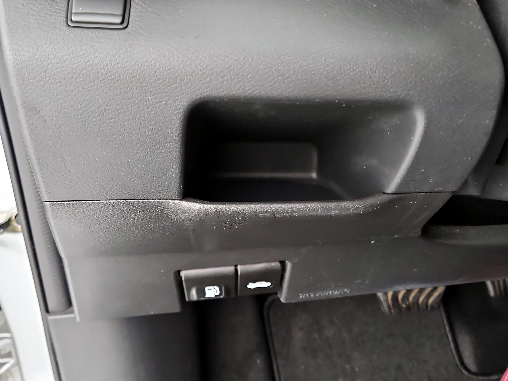 Thumbnail: 2019 Nissan Kicks - 13