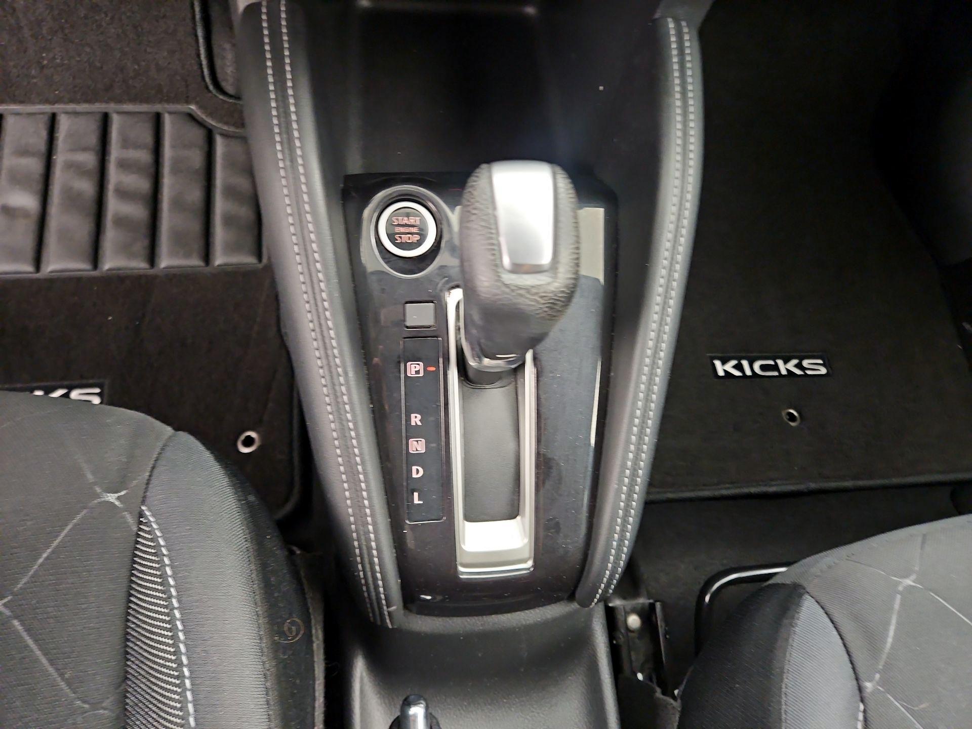 Thumbnail: 2019 Nissan Kicks - 17