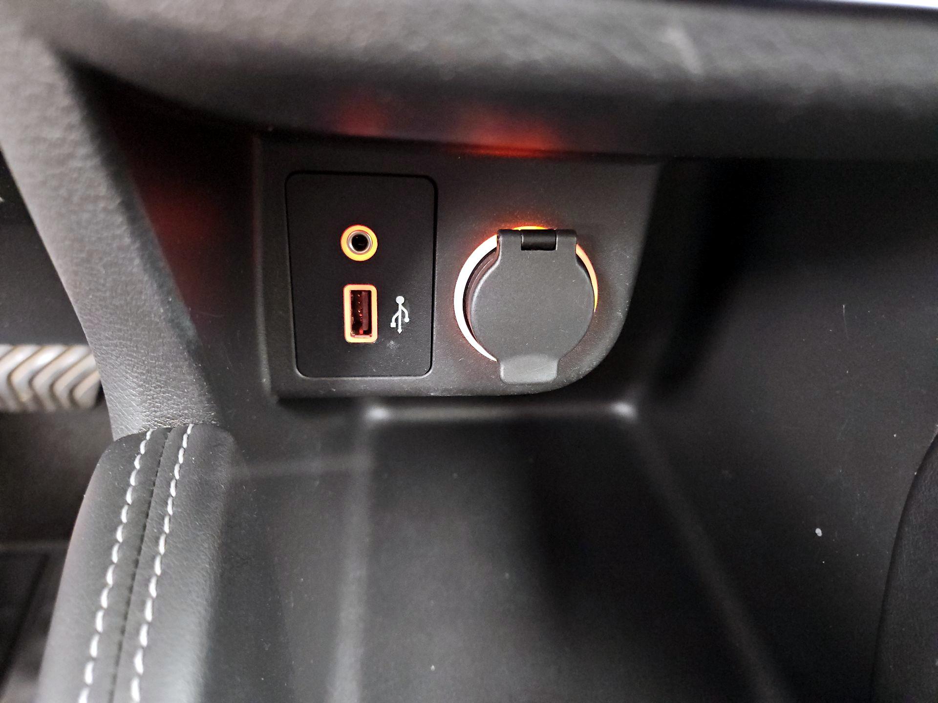 Thumbnail: 2019 Nissan Kicks - 18