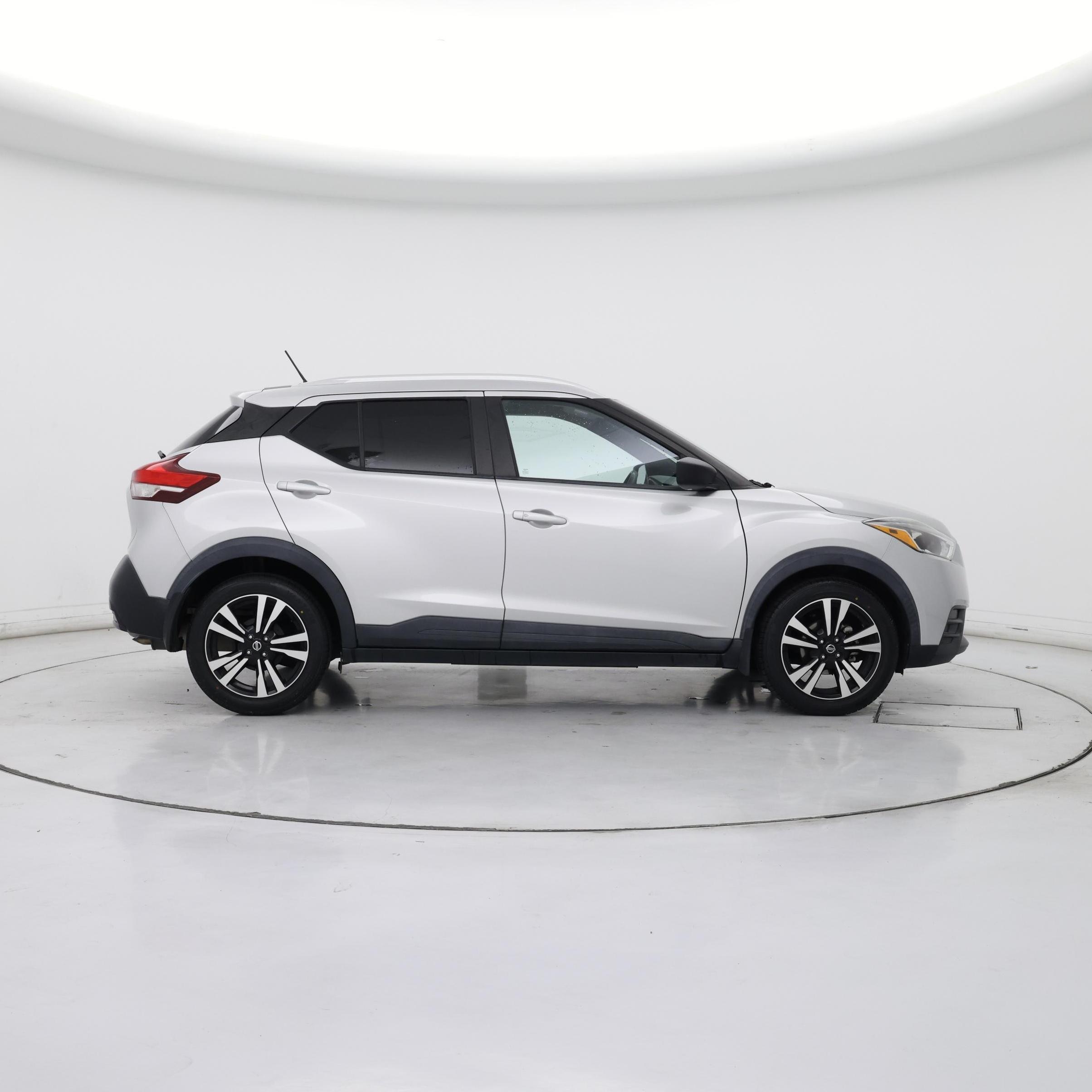 Thumbnail: 2019 Nissan Kicks - 7