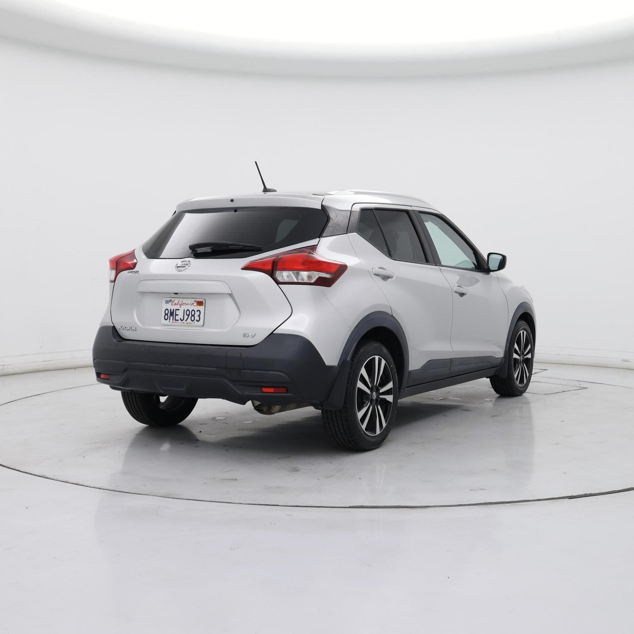 Thumbnail: 2019 Nissan Kicks - 8