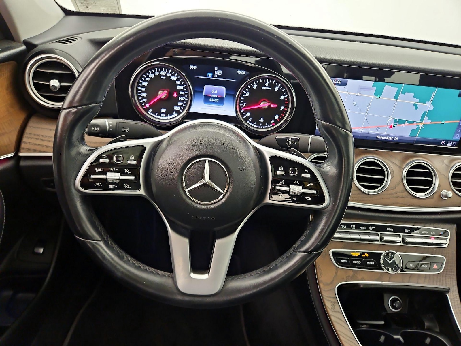 2019 Mercedes-Benz E-Class E300 - Photo 11