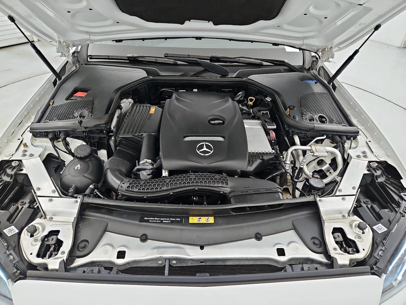 2019 Mercedes-Benz E-Class E300 - Photo 24