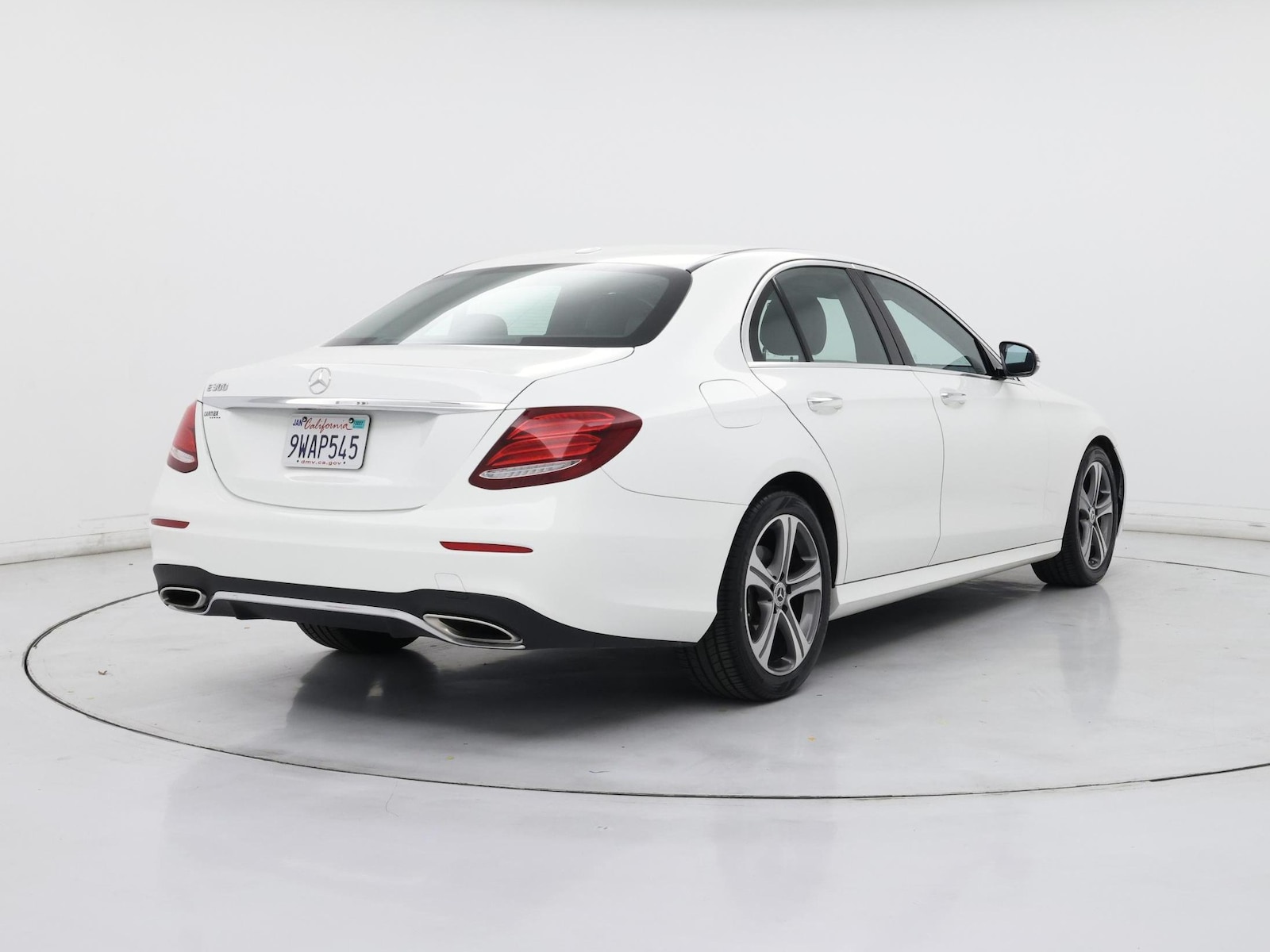 2019 Mercedes-Benz E-Class E300 - Photo 9