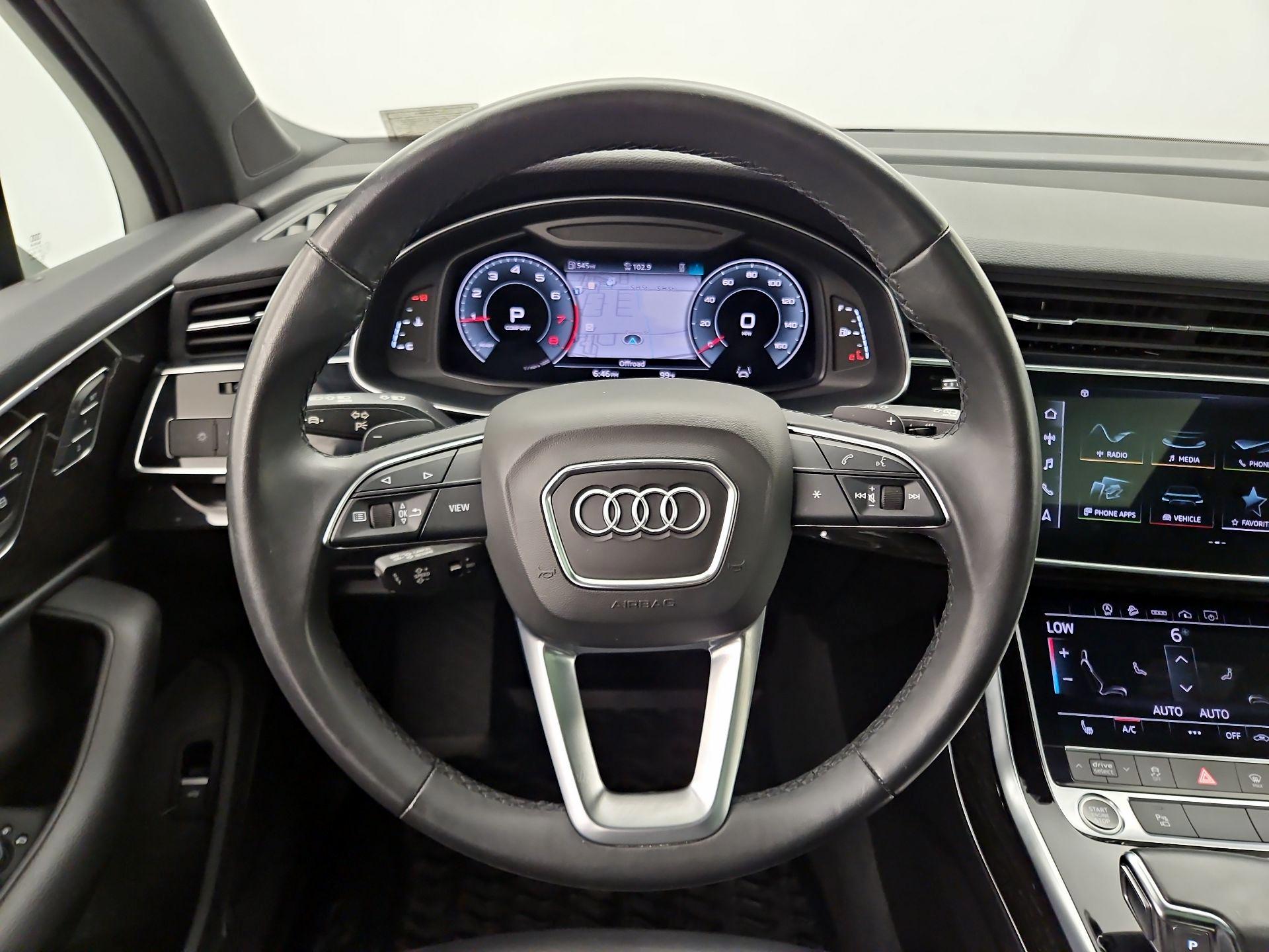 Thumbnail: 2022 Audi Q7 - 10