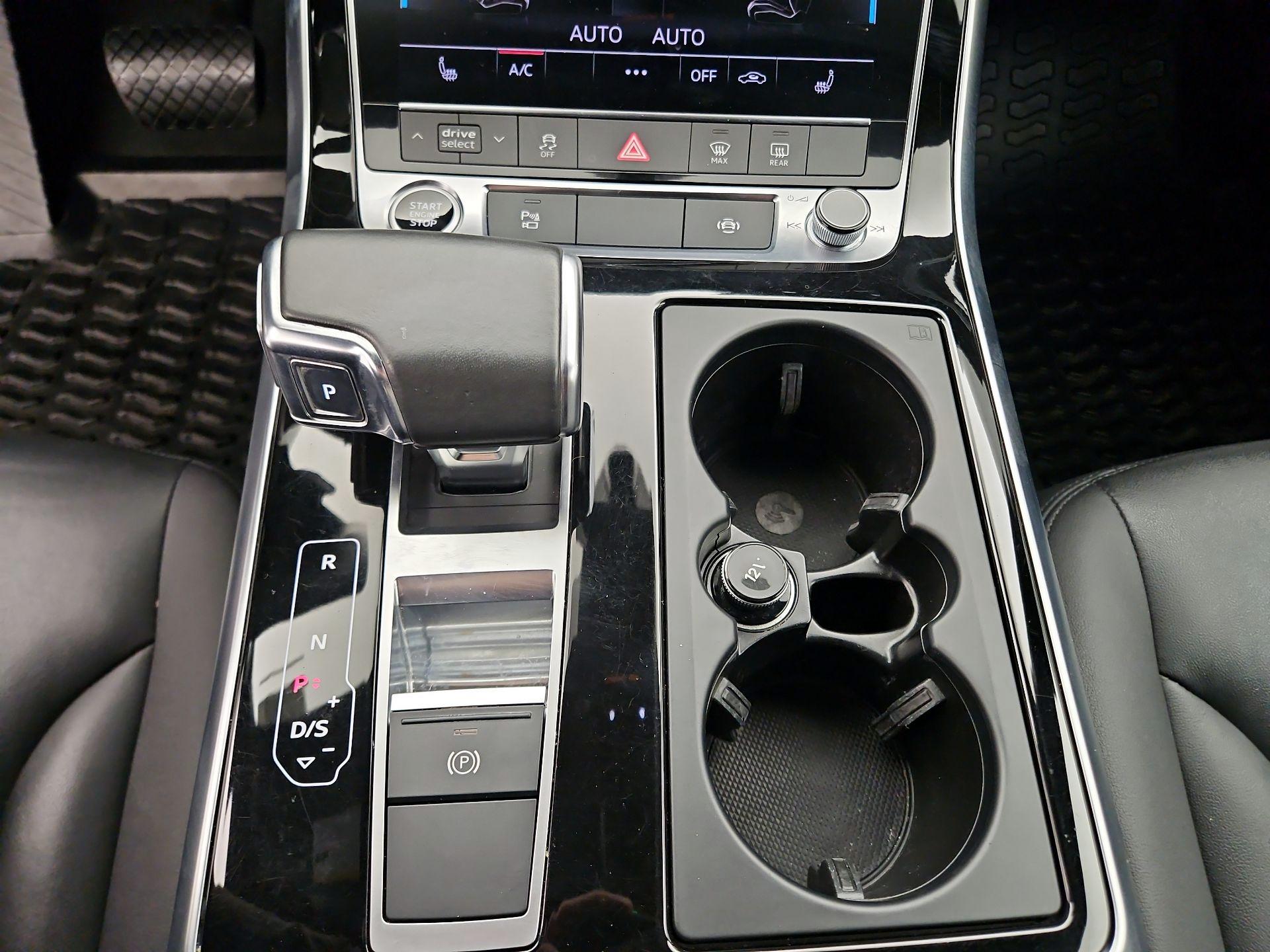 Thumbnail: 2022 Audi Q7 - 18