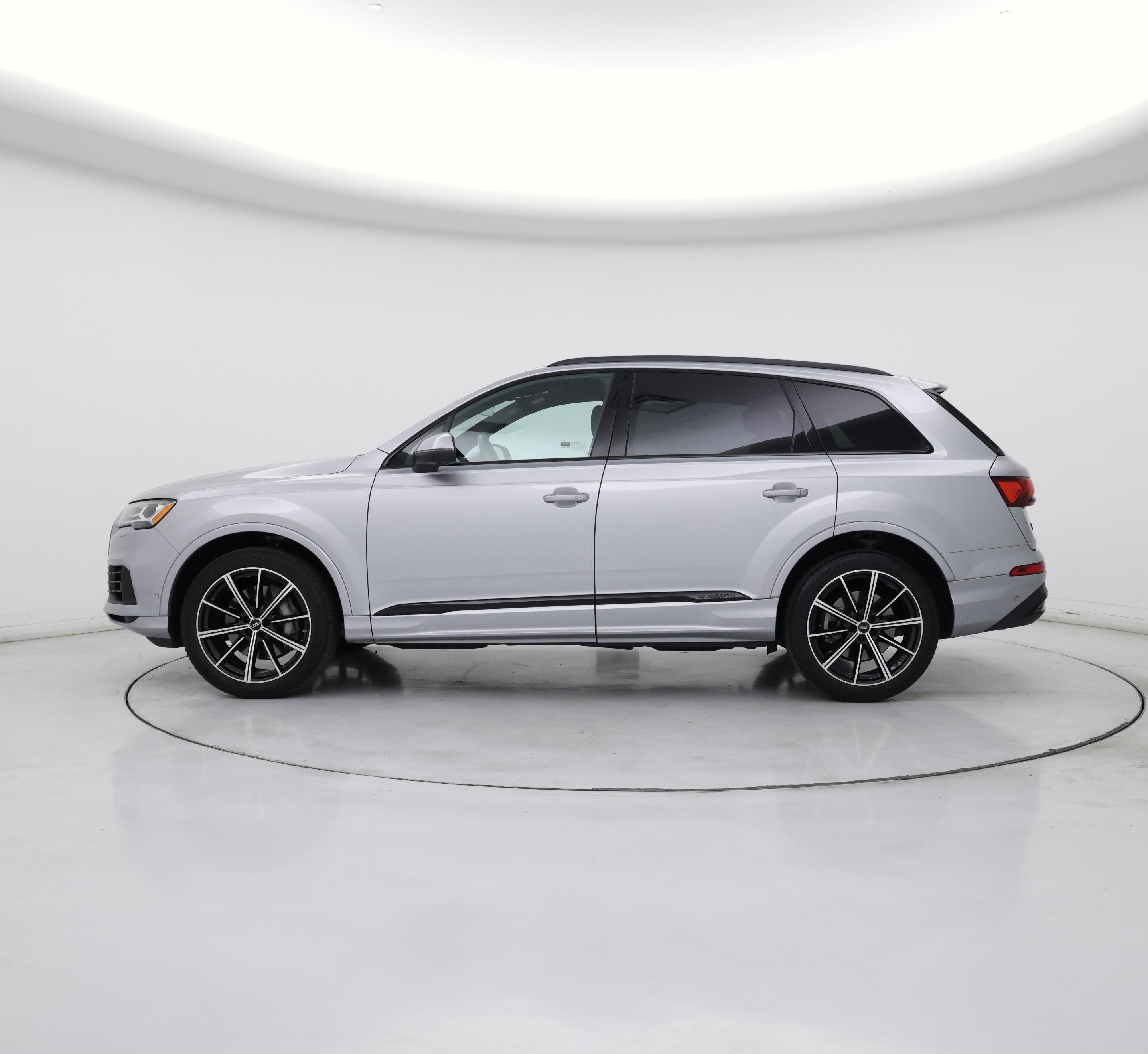Thumbnail: 2022 Audi Q7 - 3