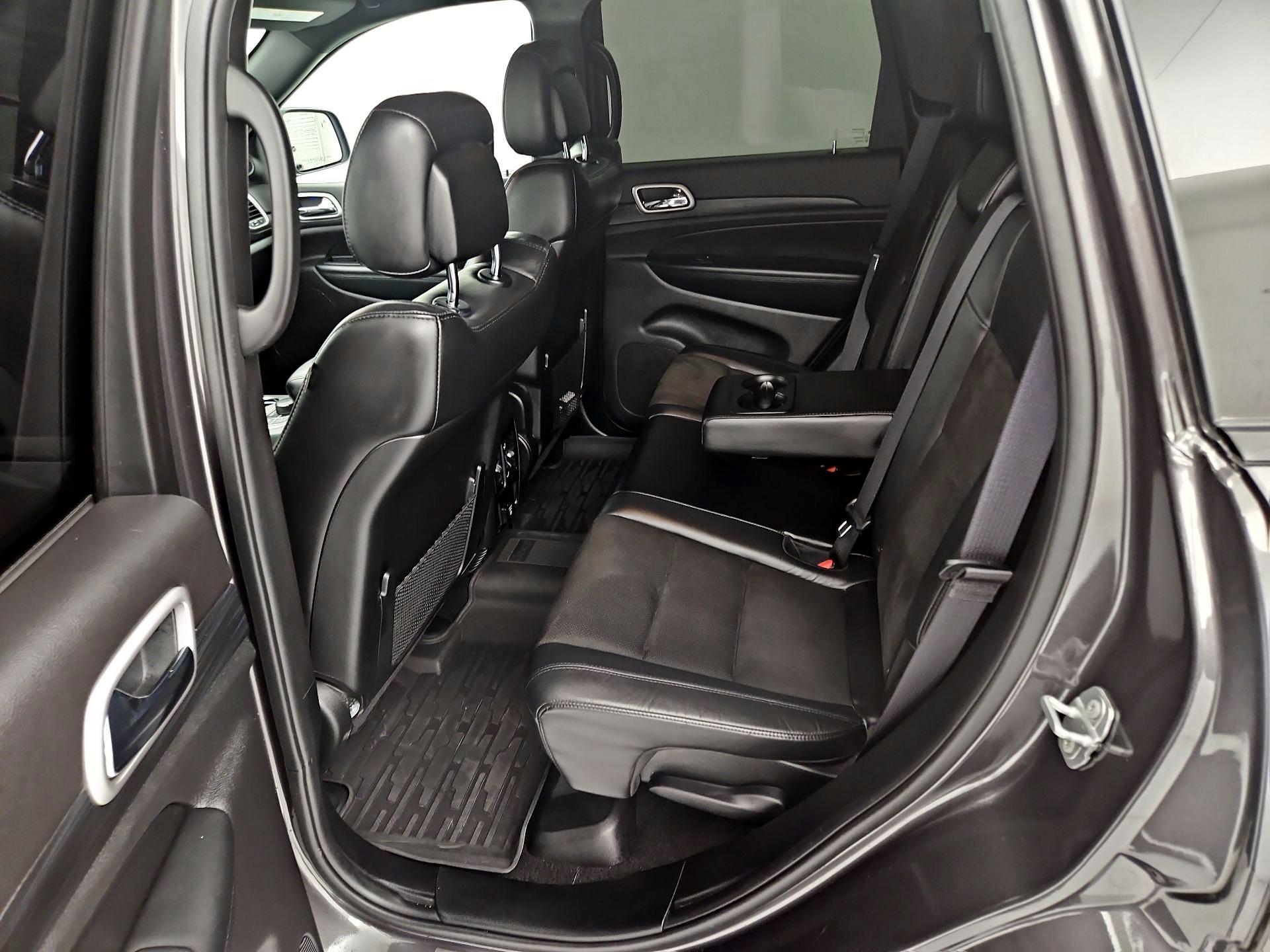 Thumbnail: 2020 Jeep Grand Cherokee - 20
