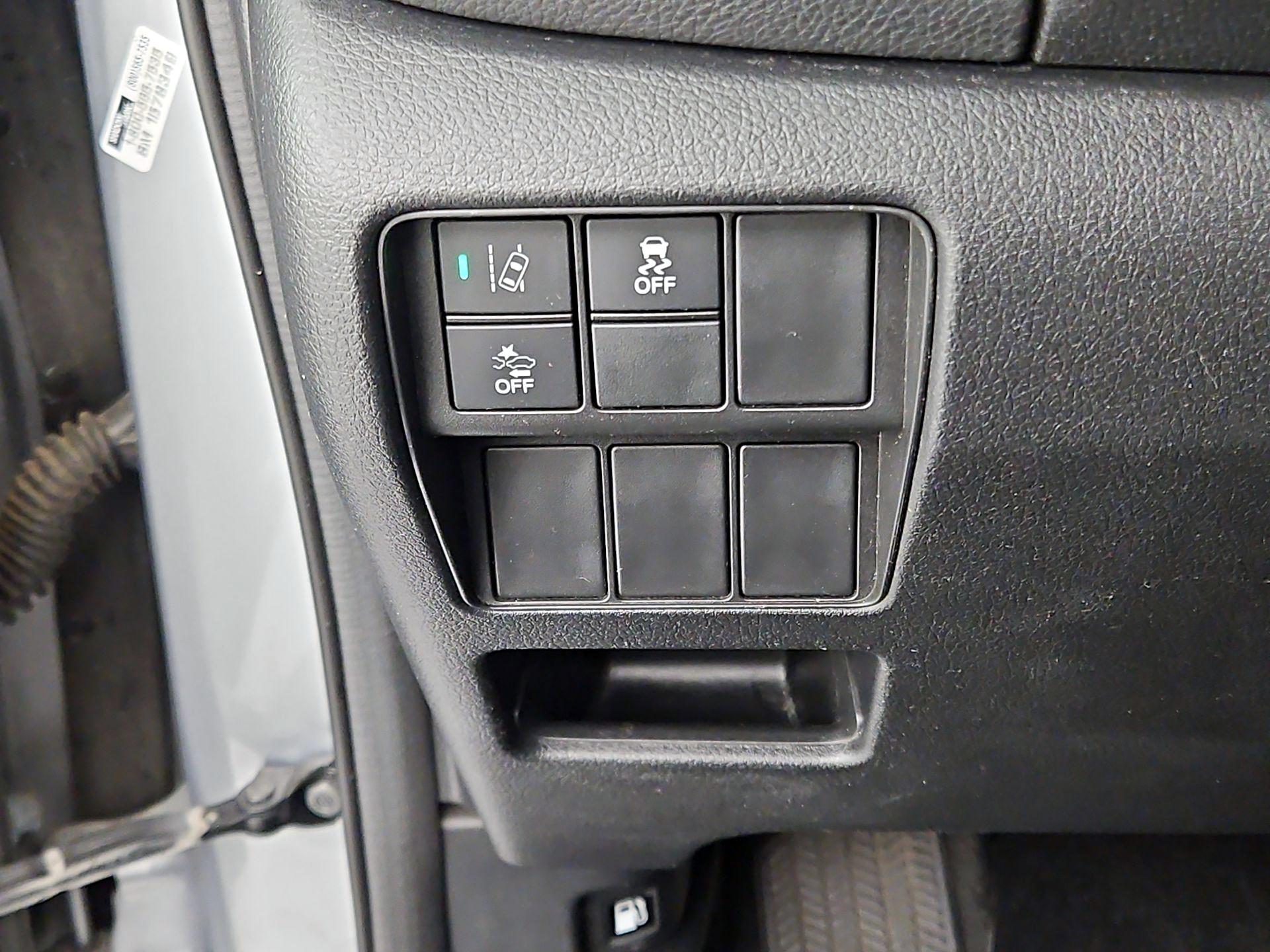 Thumbnail: 2018 Honda CR-V - 13