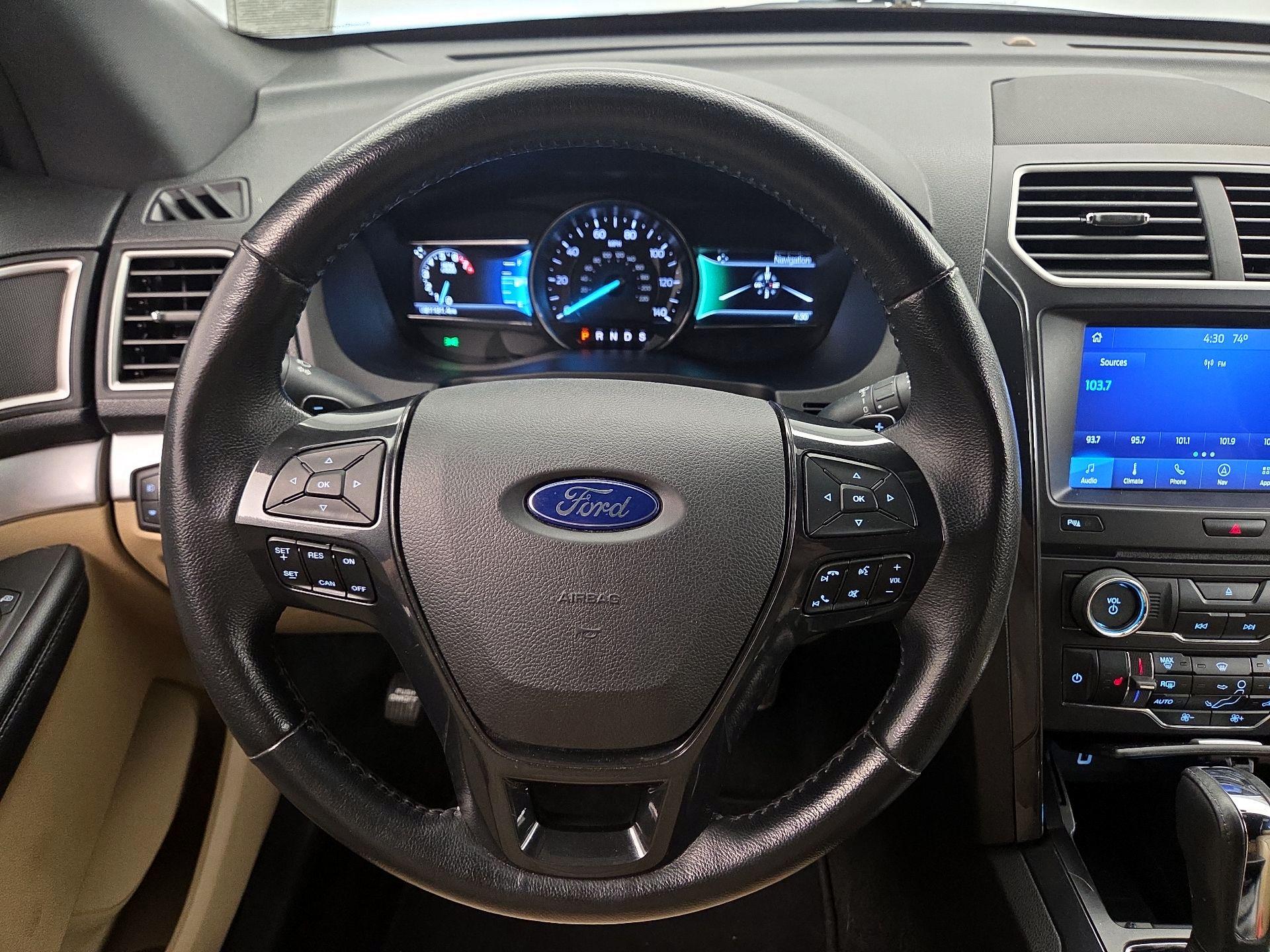 Thumbnail: 2017 Ford Explorer - 10