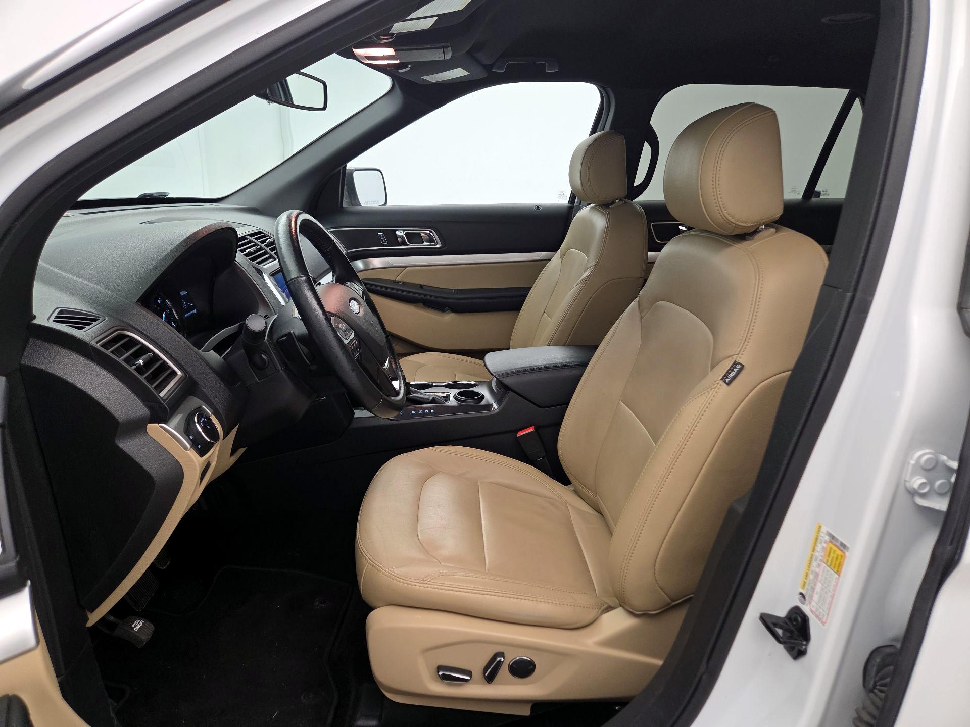 Thumbnail: 2017 Ford Explorer - 11
