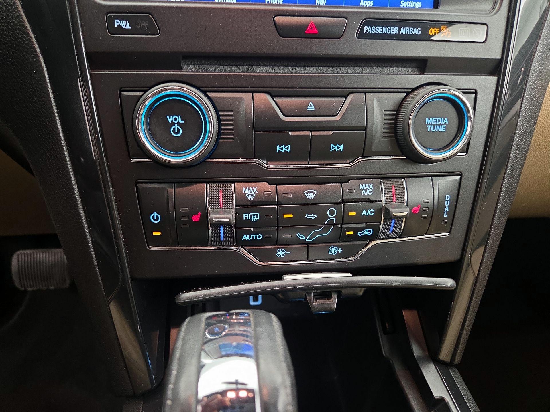 Thumbnail: 2017 Ford Explorer - 17