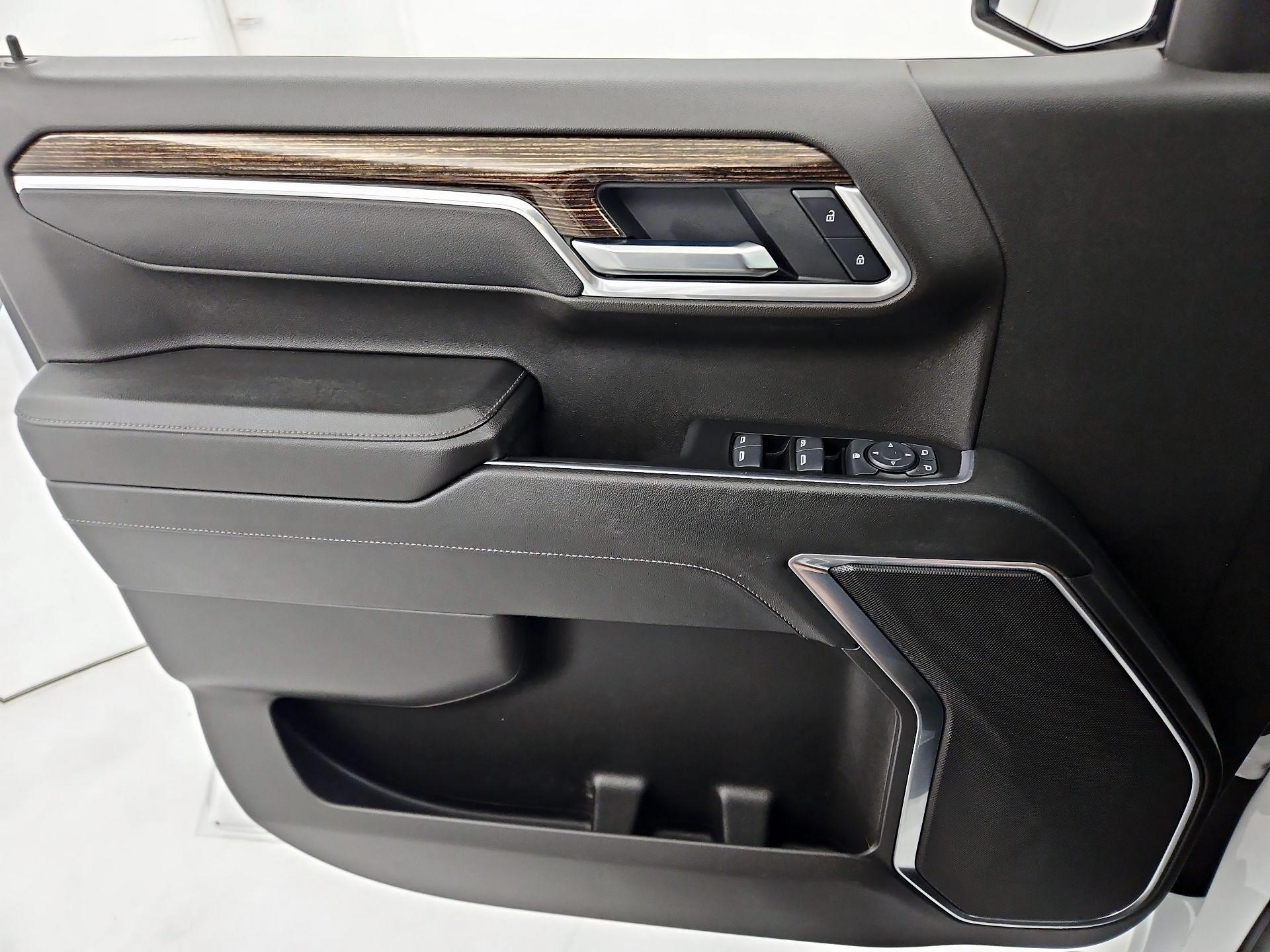 Thumbnail: 2025 GMC Sierra 1500 - 12