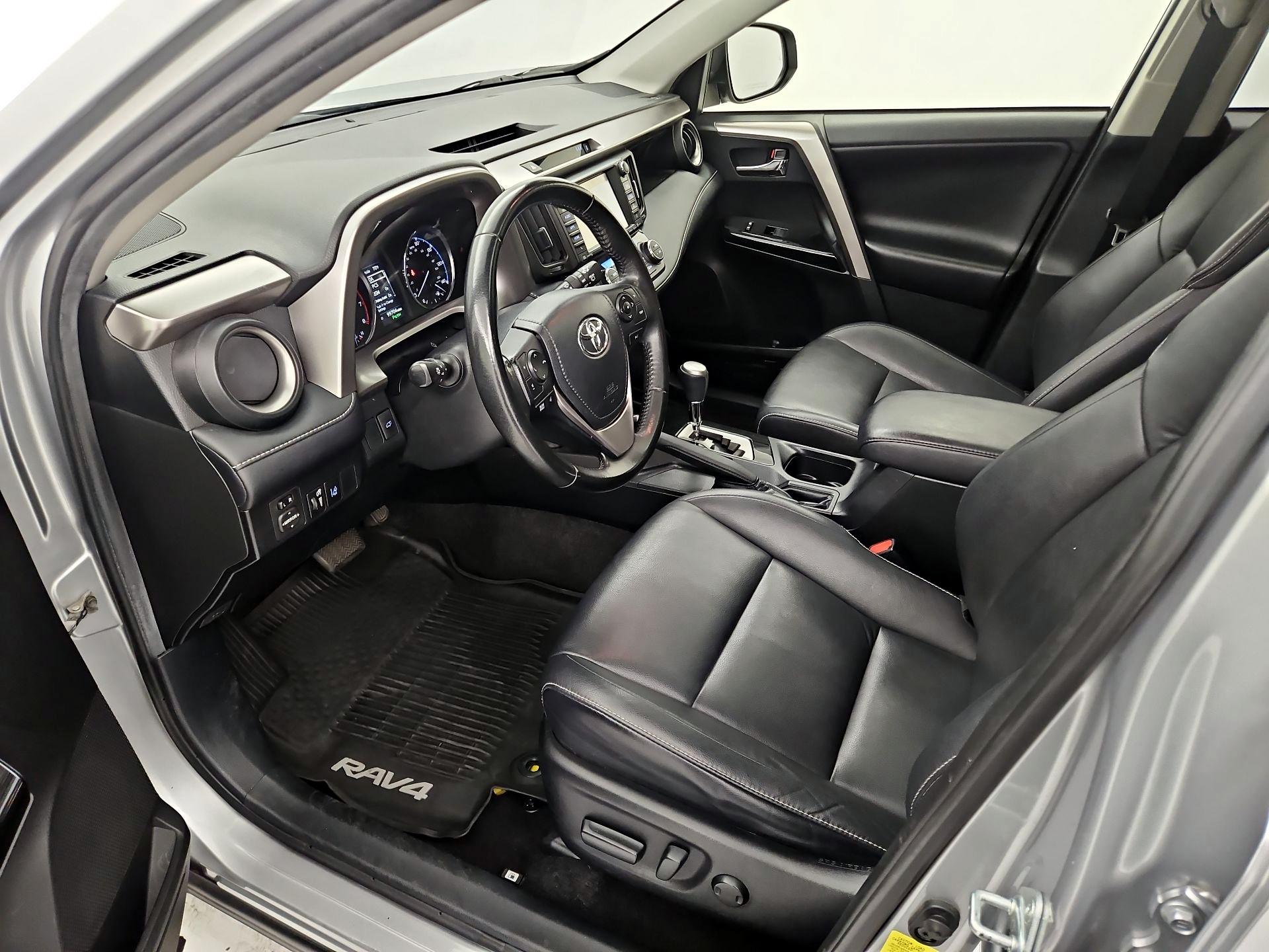 Thumbnail: 2018 Toyota RAV4 - 11