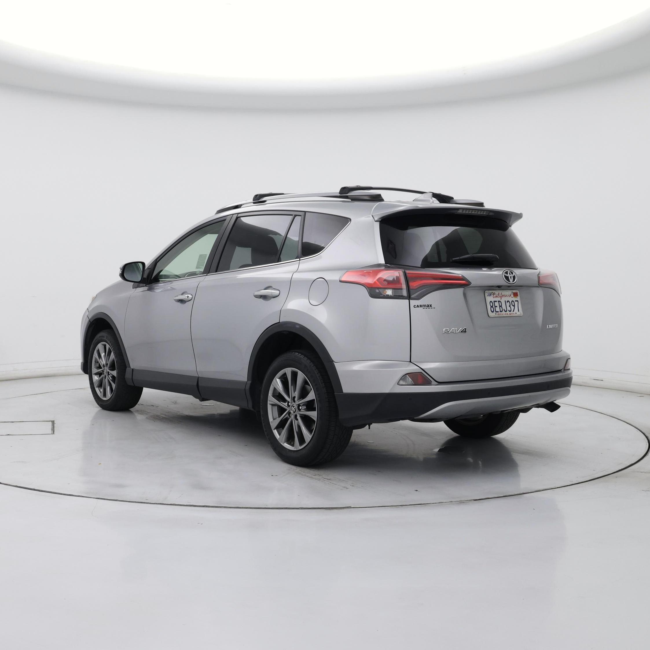 Thumbnail: 2018 Toyota RAV4 - 2