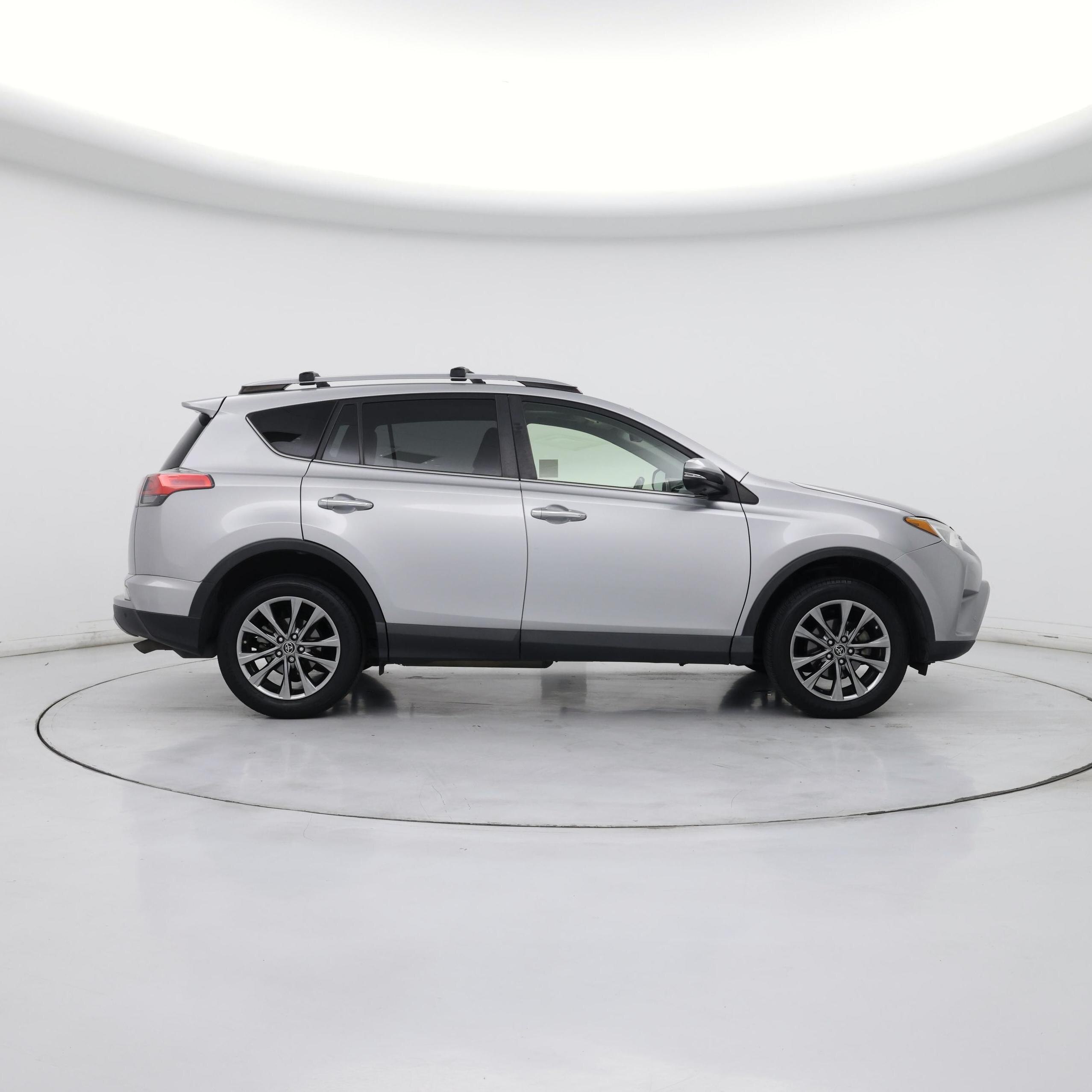 Thumbnail: 2018 Toyota RAV4 - 7