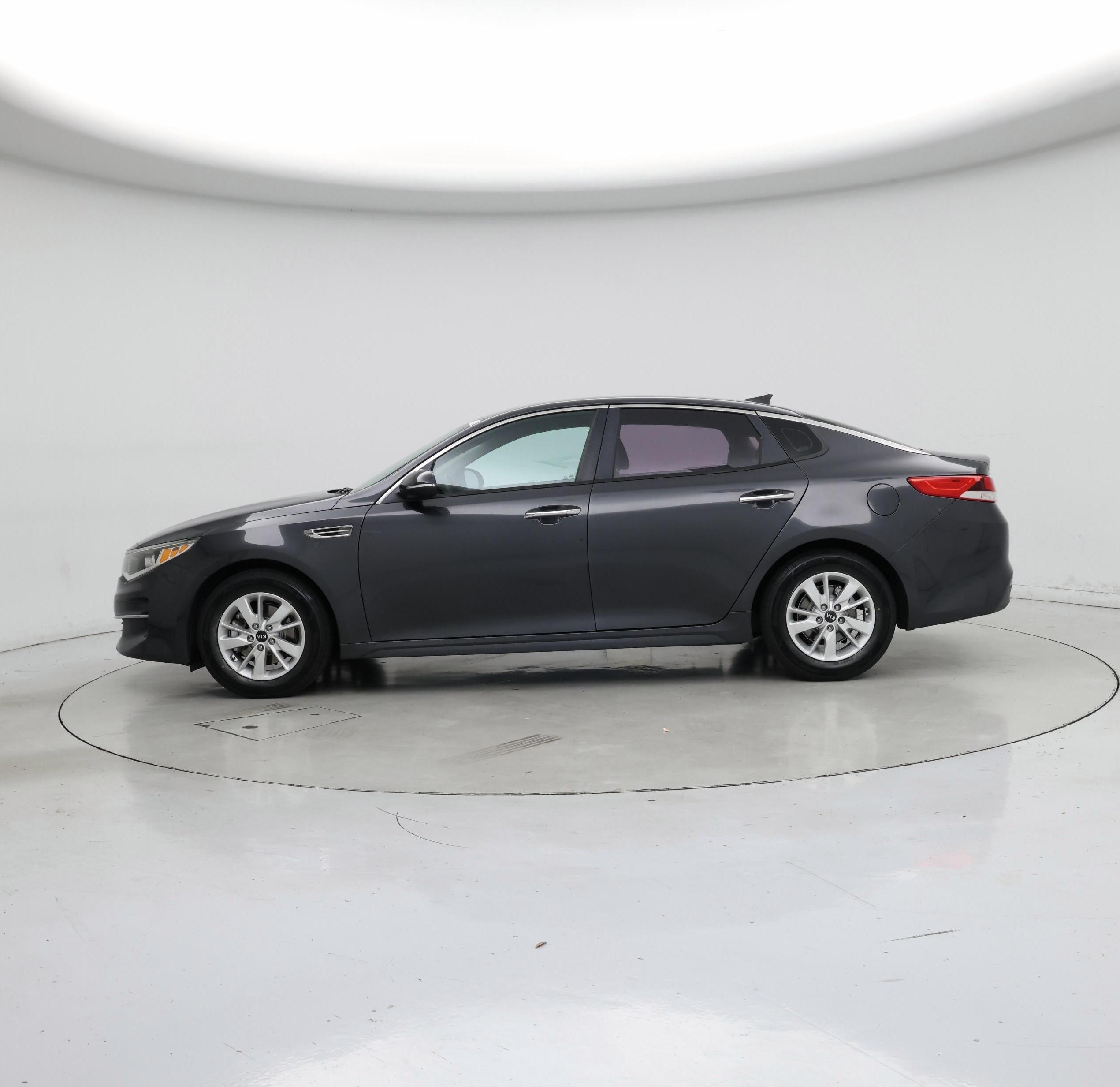 Thumbnail: 2017 Kia Optima - 3