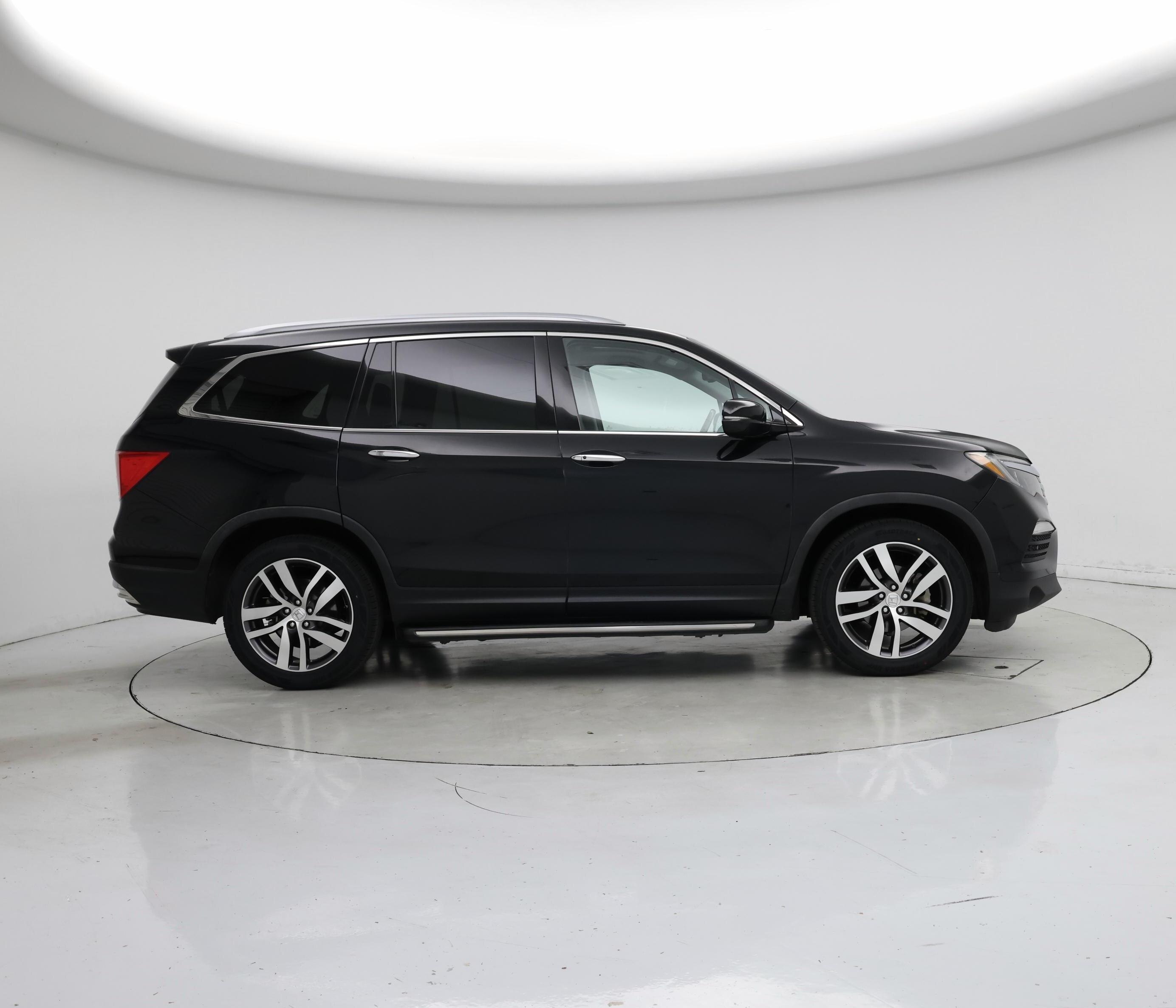 Thumbnail: 2016 Honda Pilot - 7