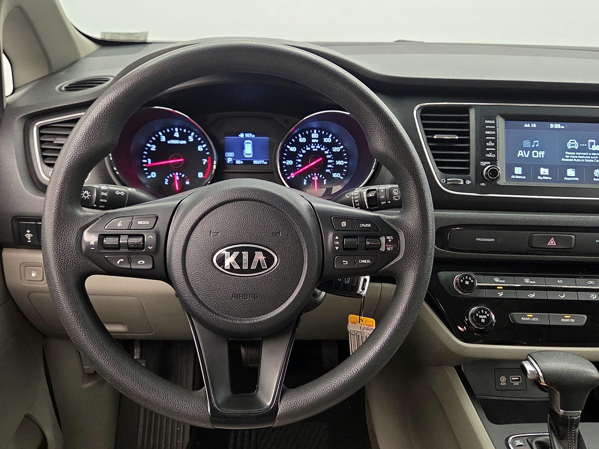Thumbnail: 2019 Kia Sedona - 10