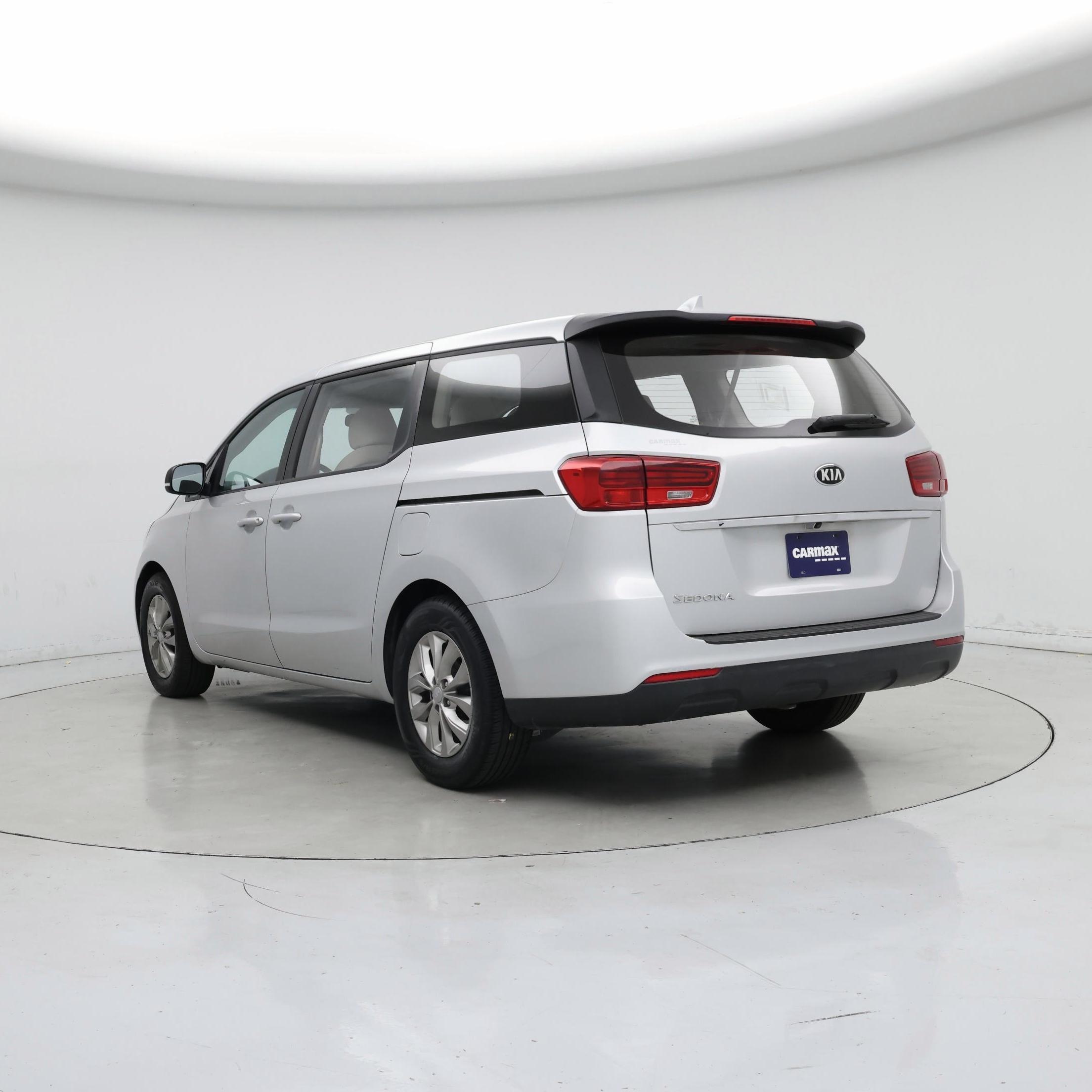 Thumbnail: 2019 Kia Sedona - 2
