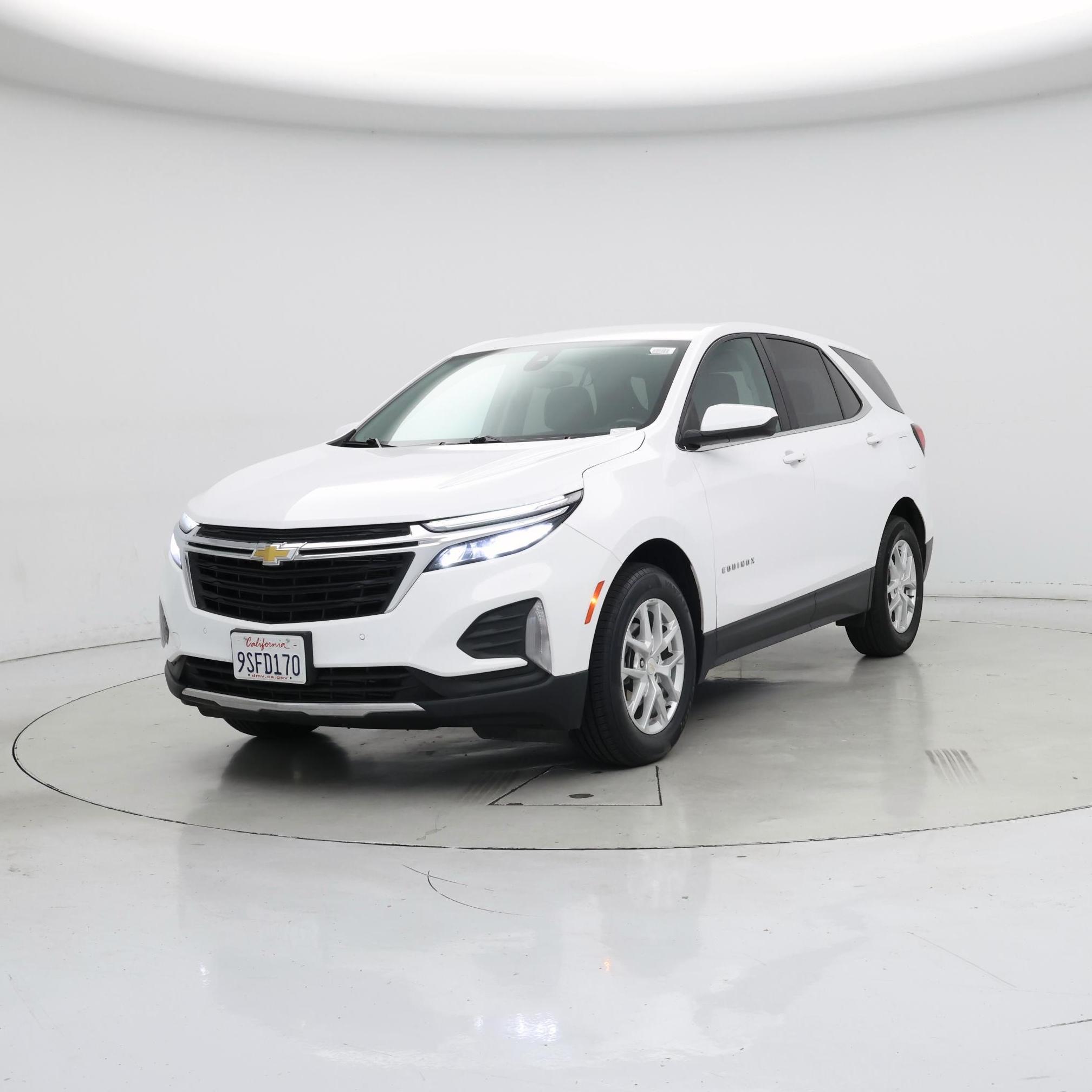 Thumbnail: 2022 Chevrolet Equinox - 4