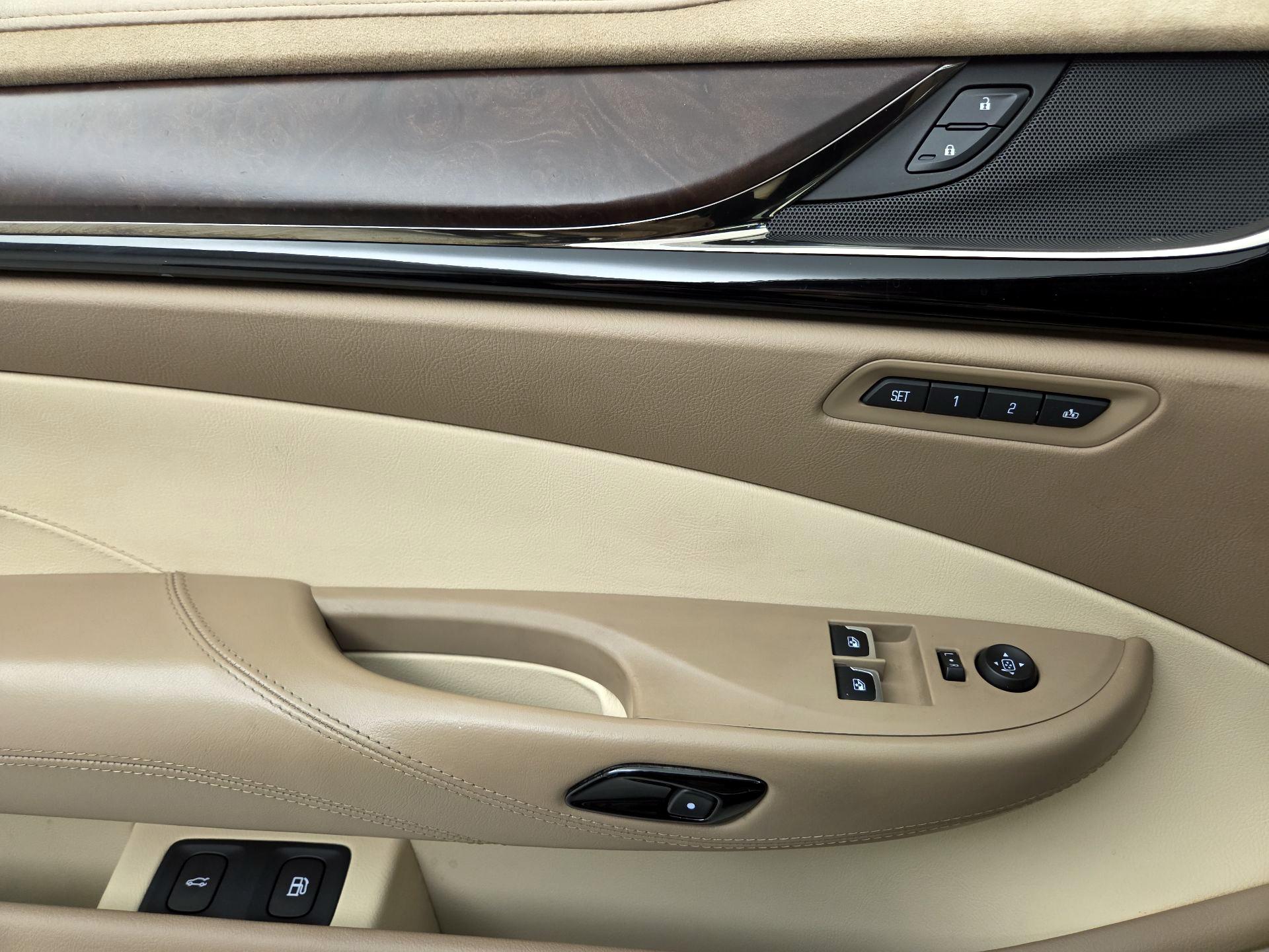 Thumbnail: 2016 Cadillac ELR - 12