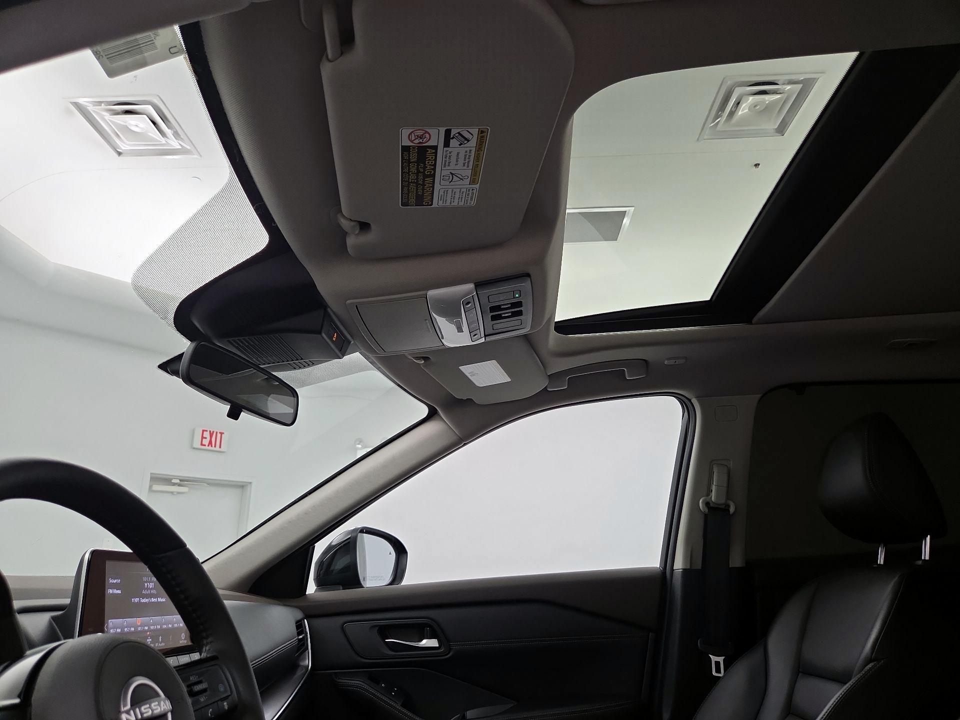 Thumbnail: 2023 Nissan Rogue - 19