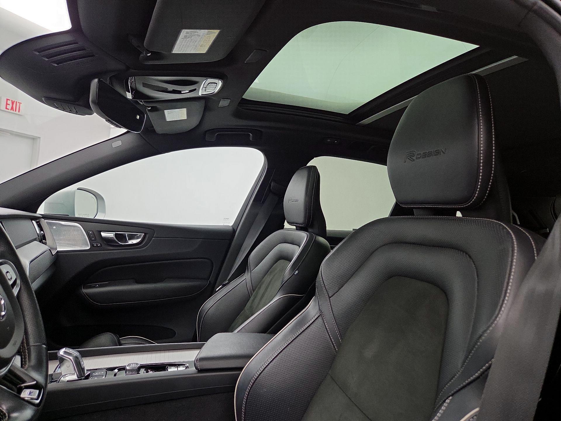 Thumbnail: 2019 Volvo XC60 - 20