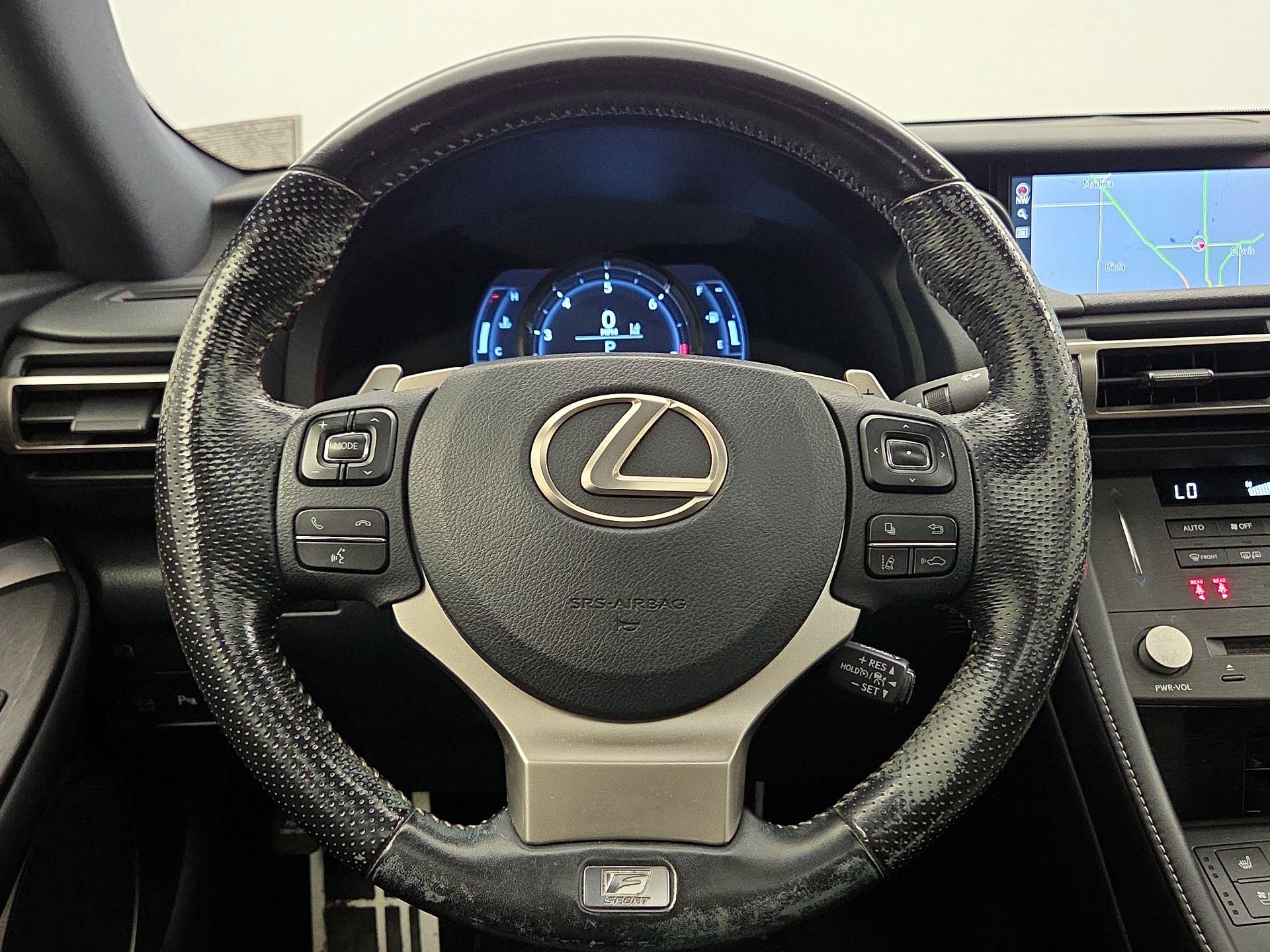 Thumbnail: 2020 Lexus RC - 10