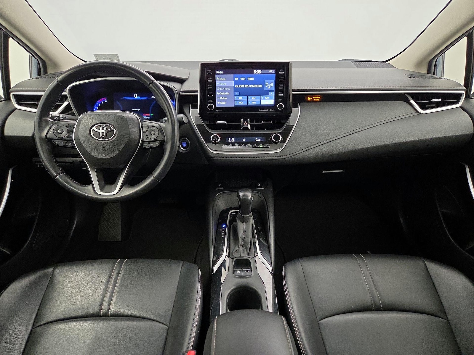 2020 Toyota Corolla XLE - Photo 10