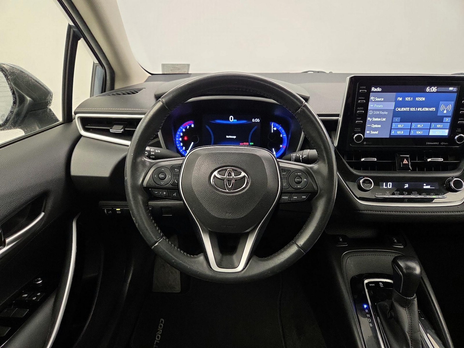 2020 Toyota Corolla XLE - Photo 11
