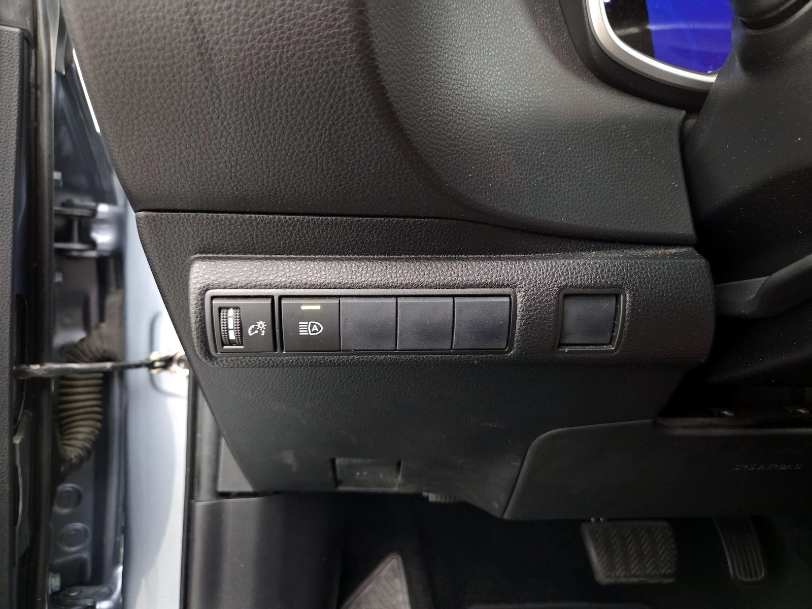 2020 Toyota Corolla XLE - Photo 14