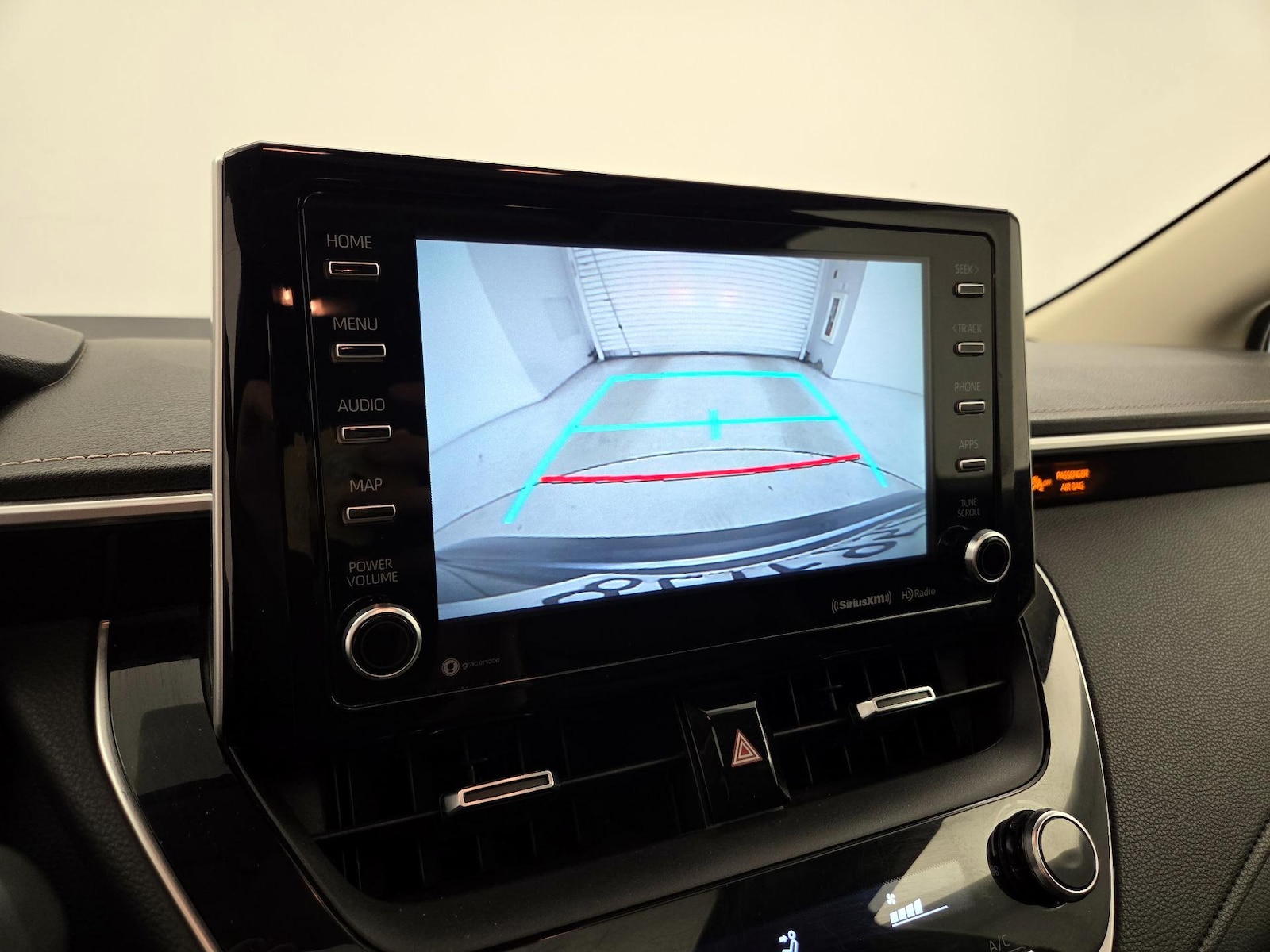 2020 Toyota Corolla XLE - Photo 15