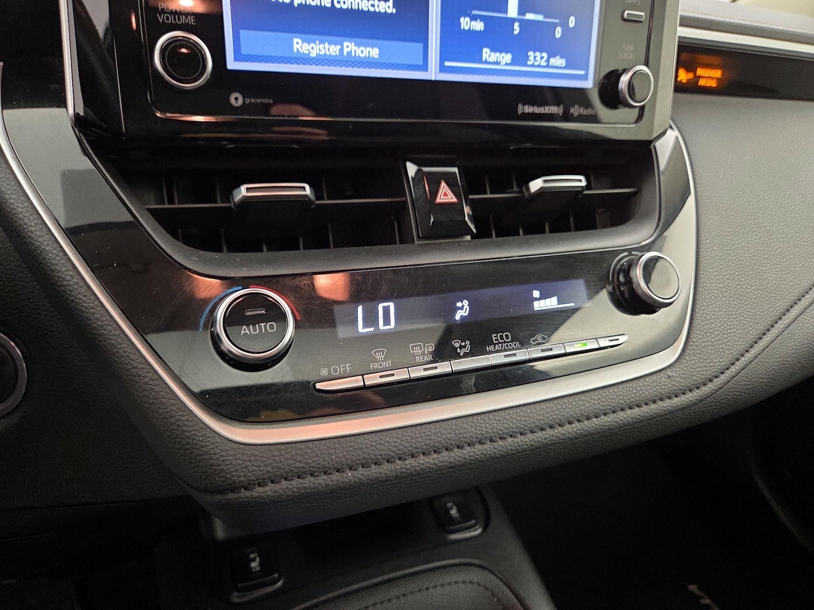 2020 Toyota Corolla XLE - Photo 17